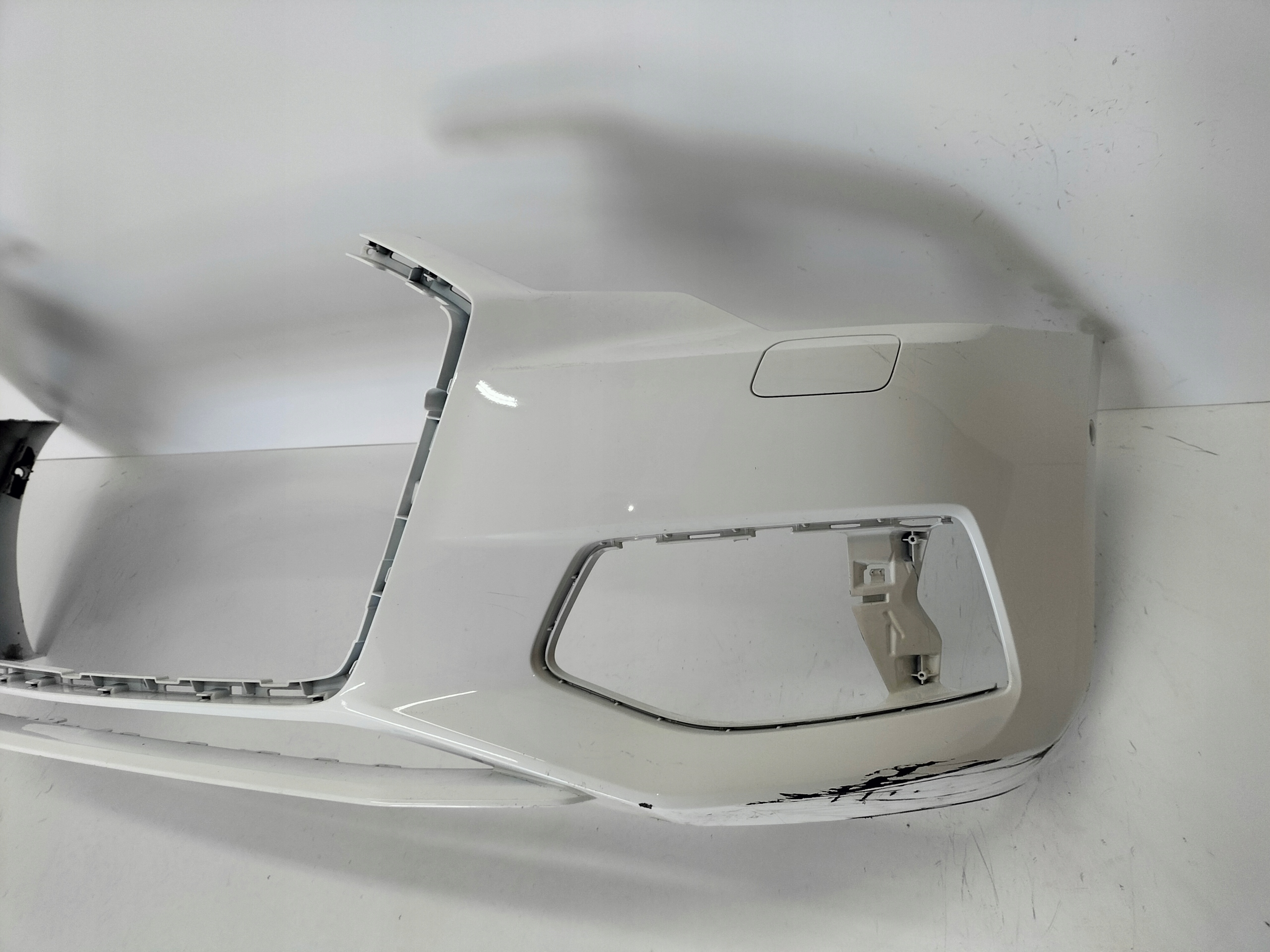branik prednji prednji dio AUDI A6 C8 18