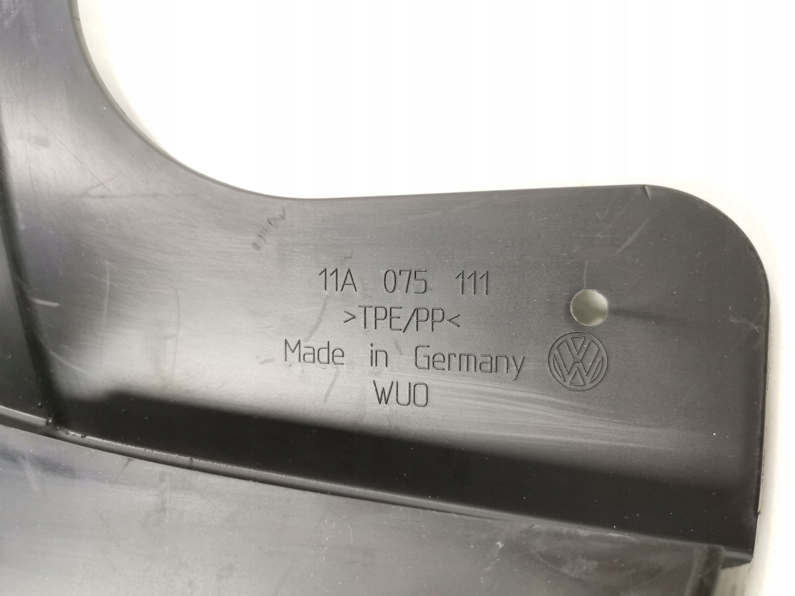 CHLAPACZE PRZÓD VW ID.4 ID4 11A075111 KOMPLET Producent VW