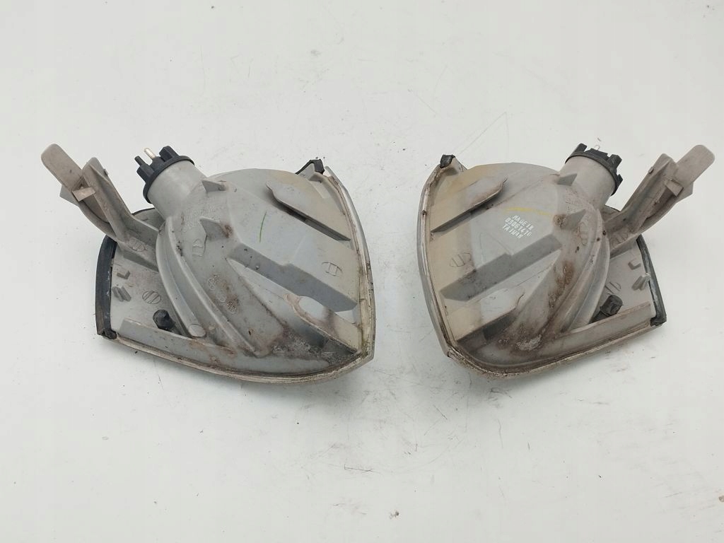 Mercedes C klasa W202 kierunkowskazy right and left