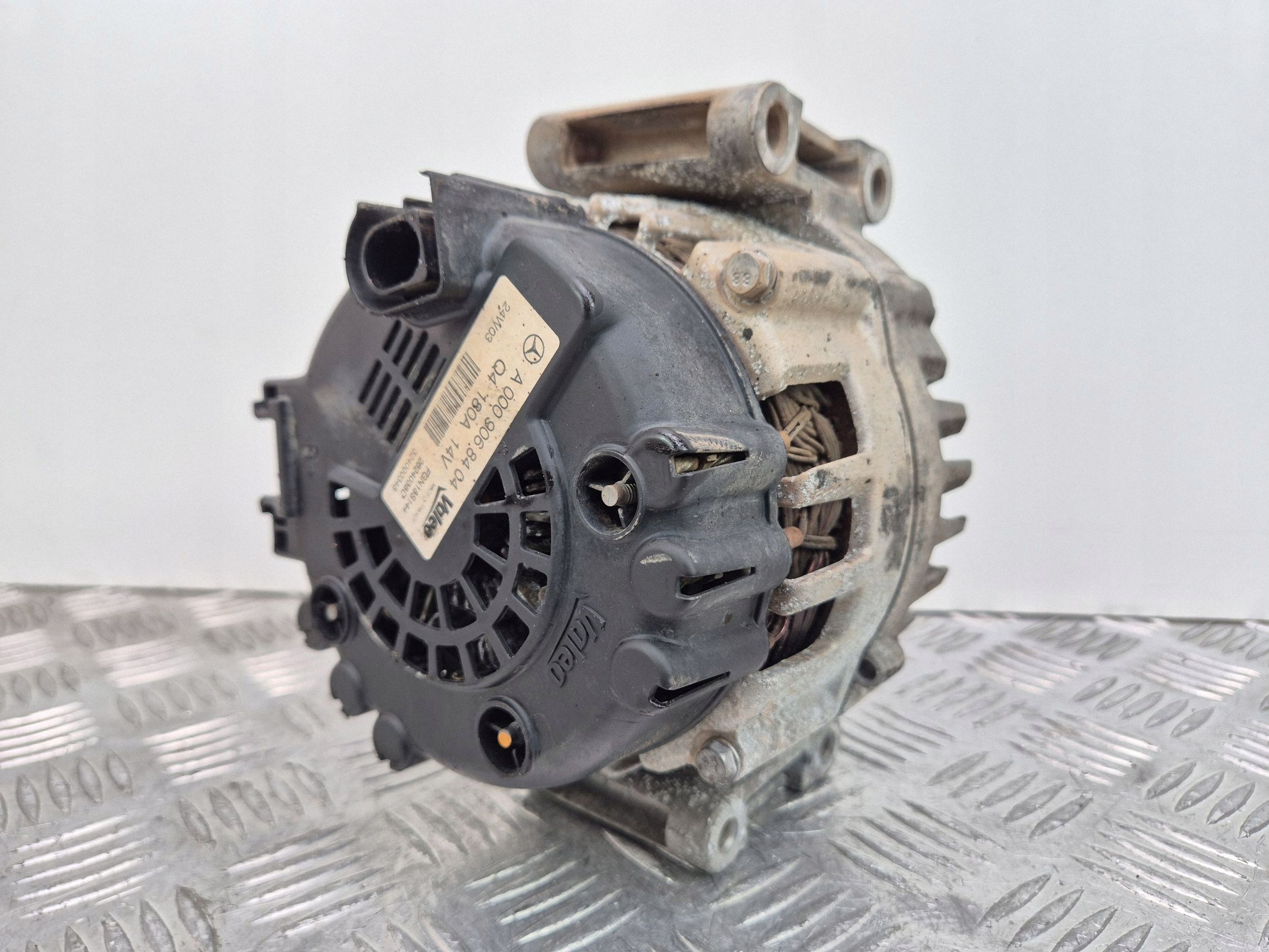 Mercedes Sprinter 2.2 cdi W907 W910 alternator A0009068404