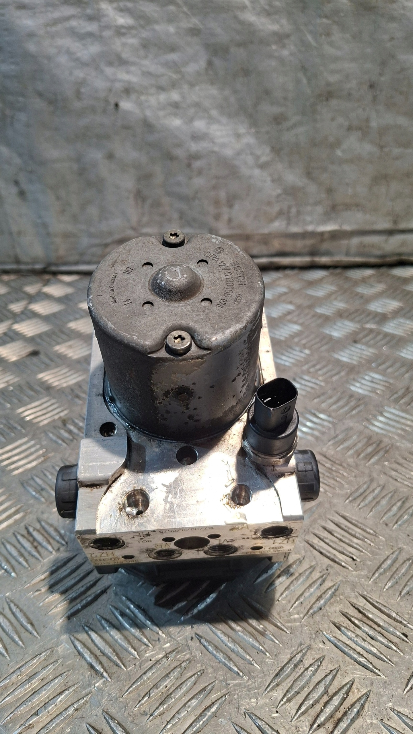 volkswagen oe 0265950055 насос ABS