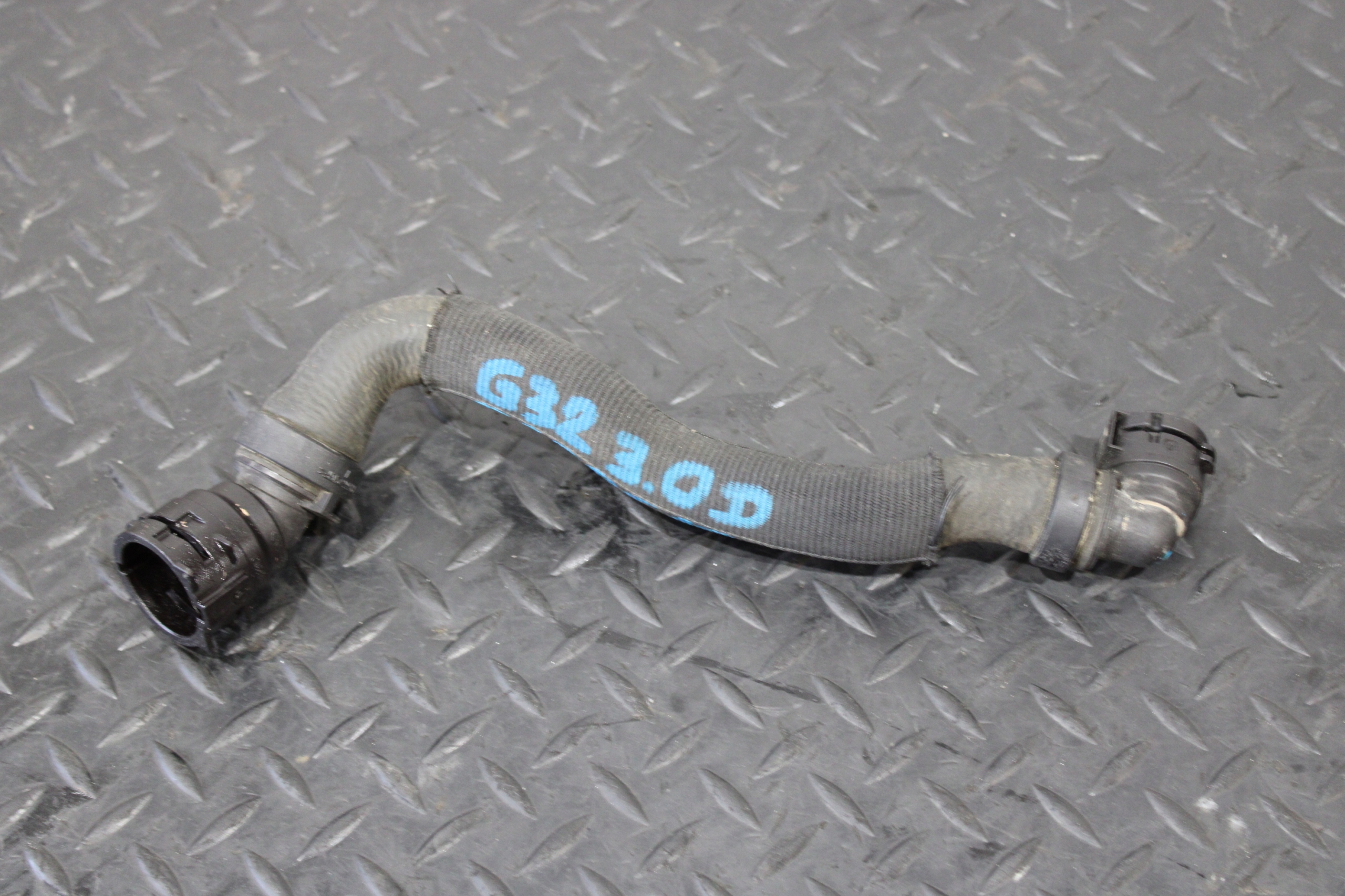 crijevo prijenos vode BMW 6 GT G32 m-paket 9299619