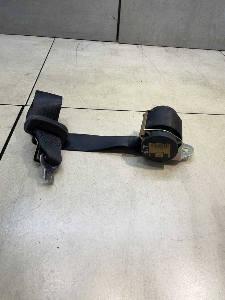 Gurten Sicherheits mitte heck MITSUBISHI COLT VI