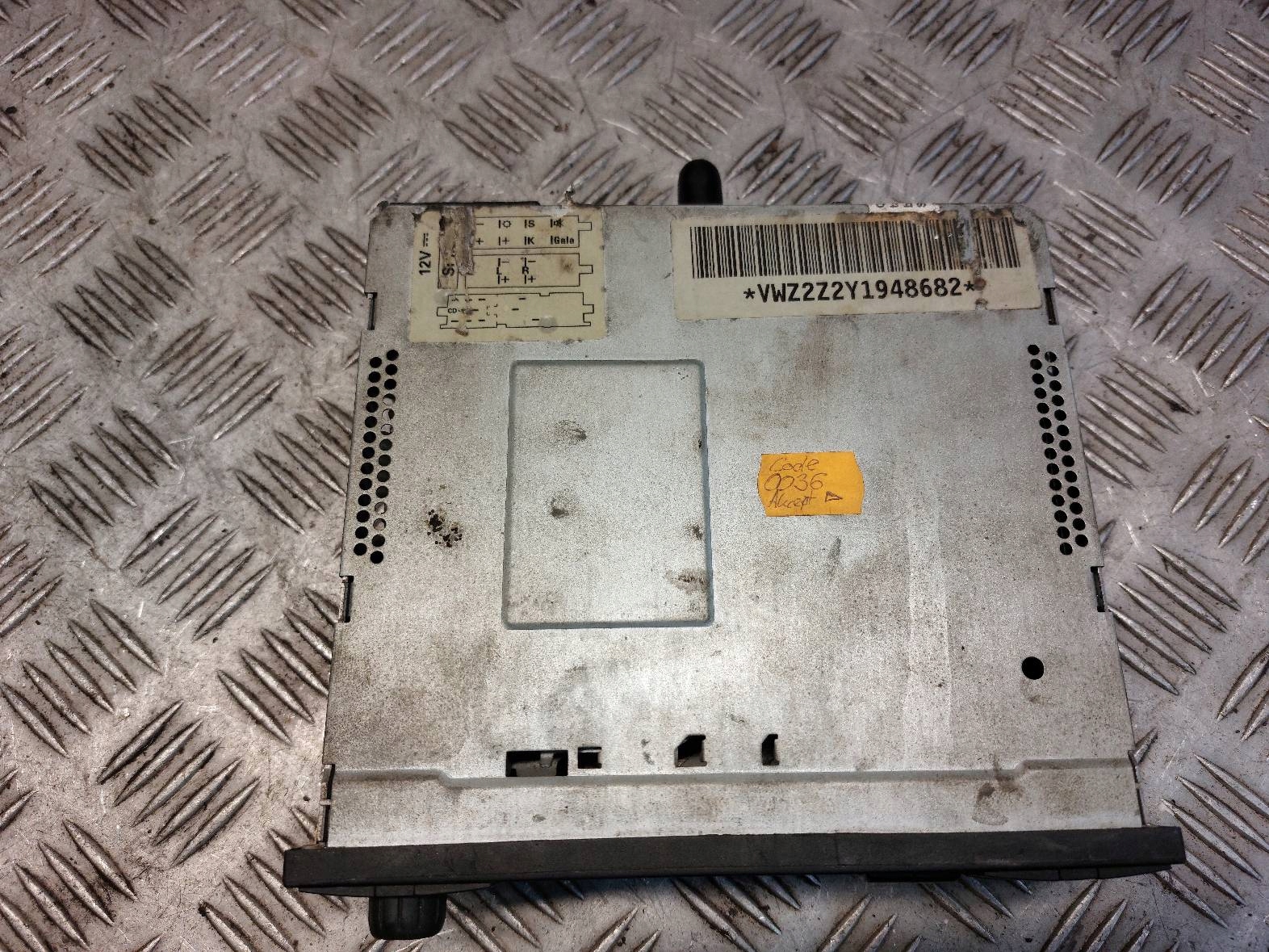 RADIO ODTWARZACZ BETA + changer + levers MULTIFUNKCJI VW BORA