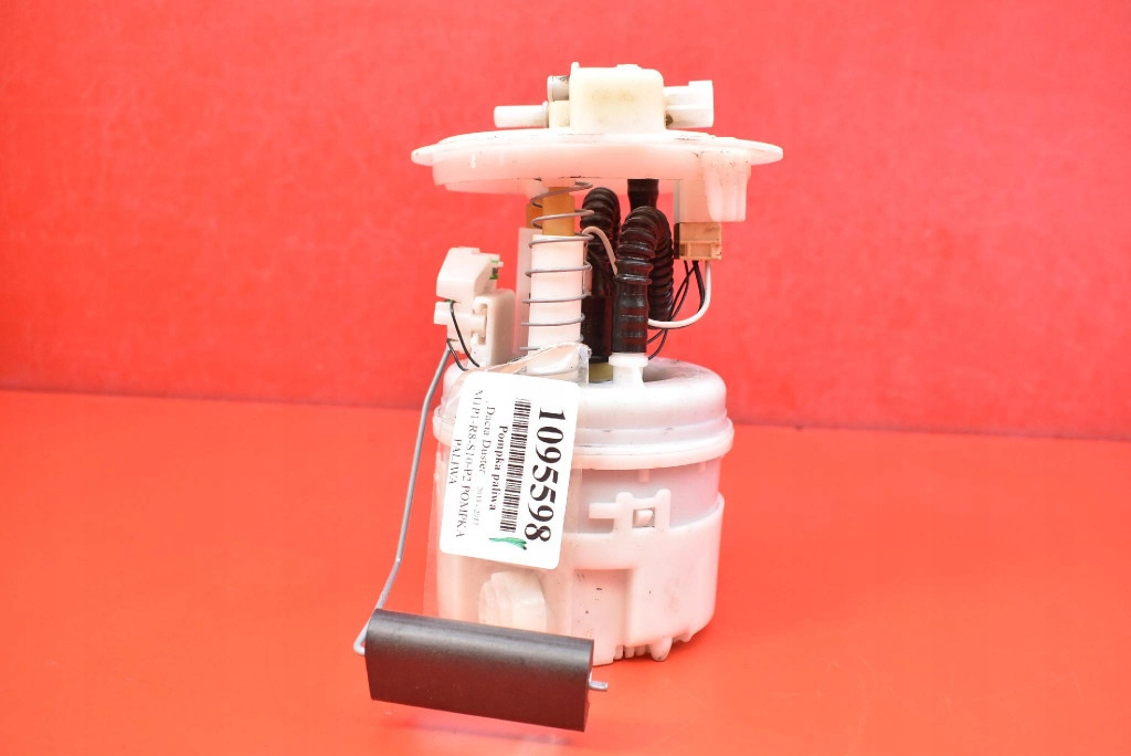 pump feed pump DACIA DUSTER 1 and 1.6 16V 105 KM LIFT 13-17