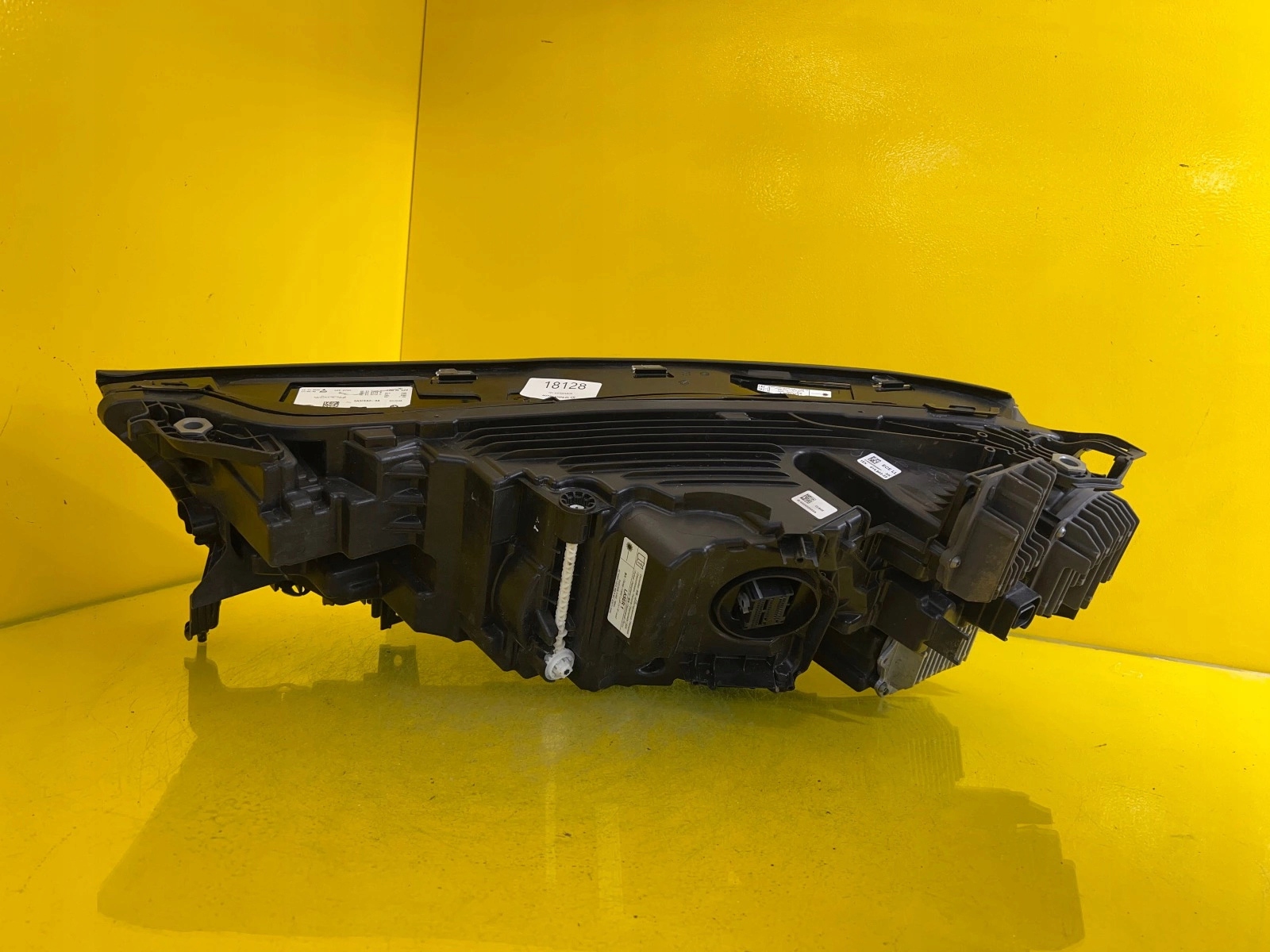 light right BMW IX M60 LASER 5A3CEA2-04 2021