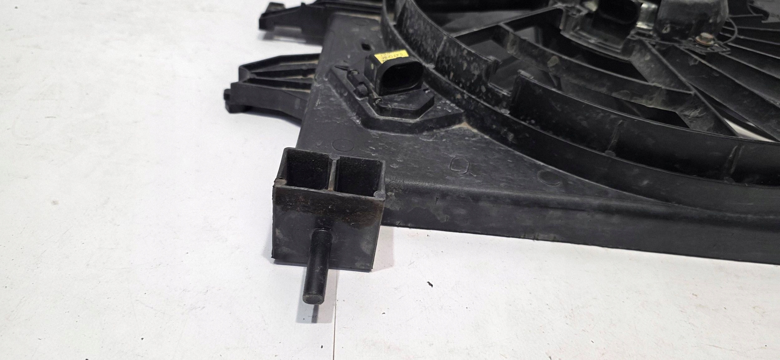 Ventola radiatore DACIA DUSTER e 10- Originale 214814567R