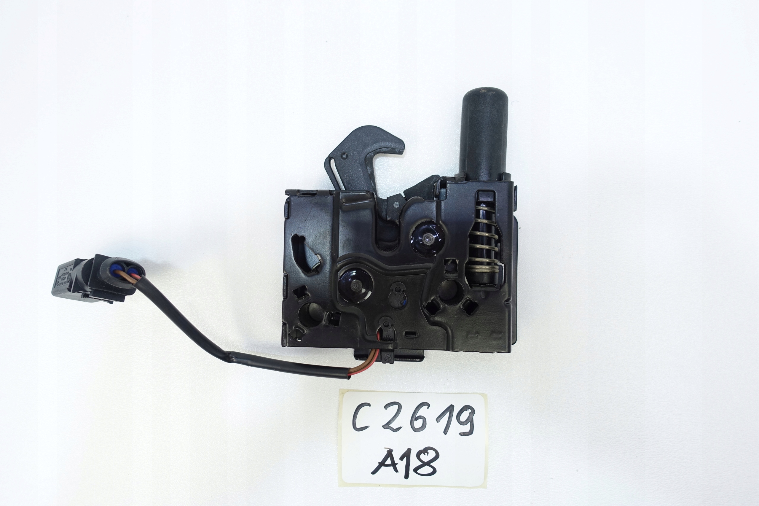 Serrure capot Avant du capot AUDI A1 82A 19