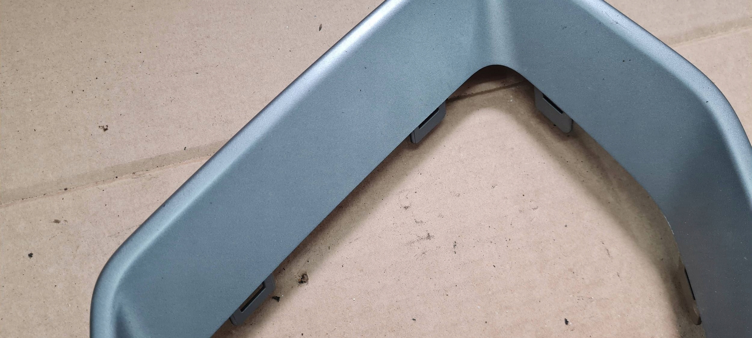 Q3 83A grid cap frame of a bumper right grey PLATINUM SLINE 83A853054A