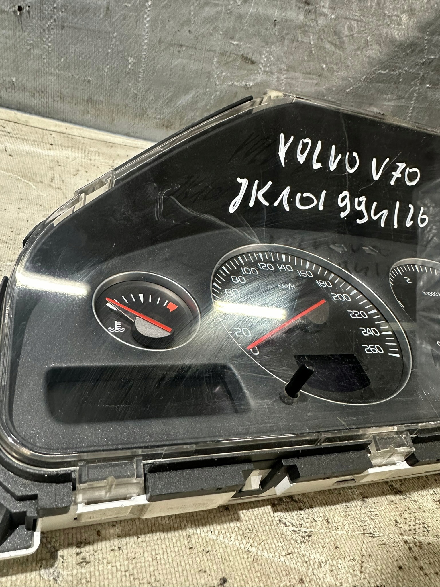 dials VOLVO V70 2.4D 30746102
