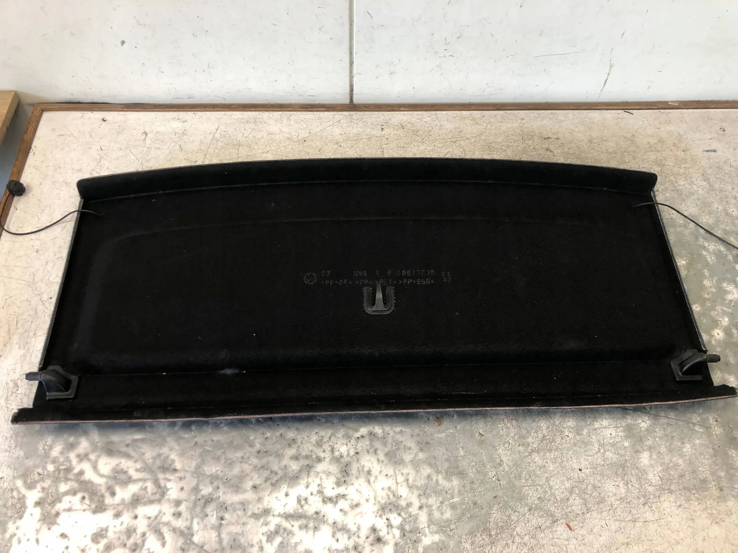 plato boot VW POLO IV 9N 6Q6867769D