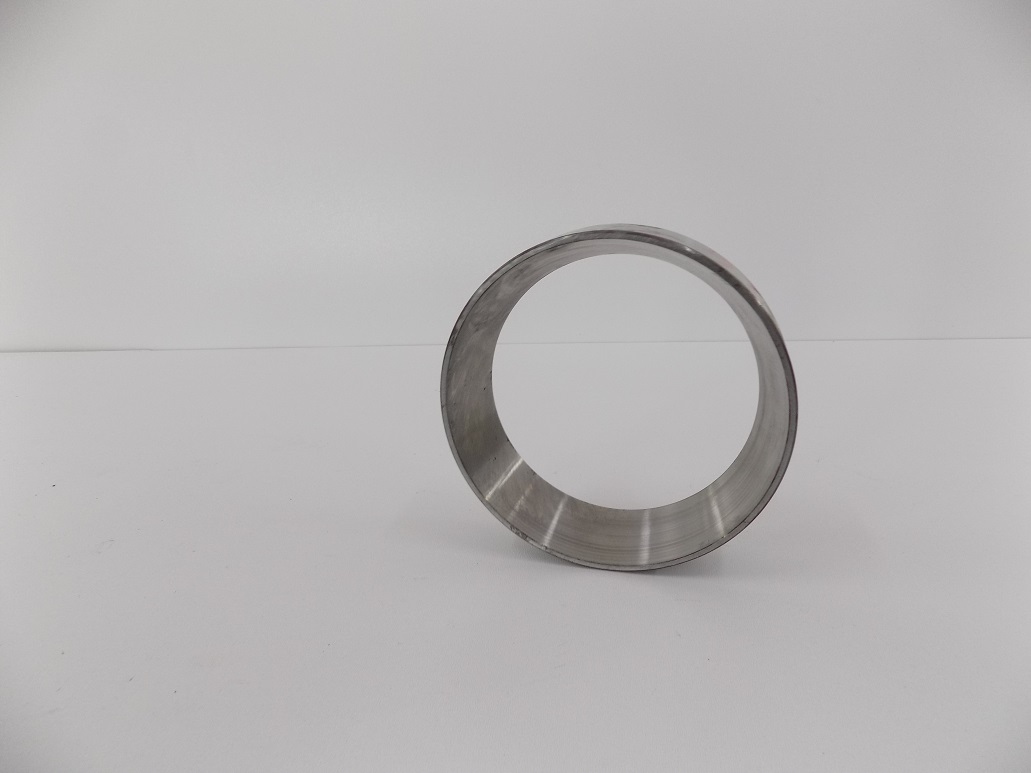 KOMATSU ФЛАНЕЦ ВТУЛКА 33215A