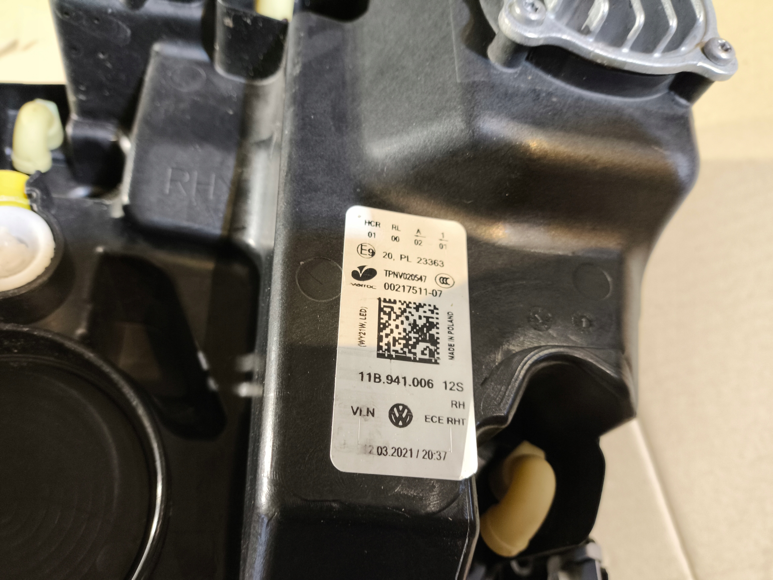правый передний vw ID4 европа хорошее не