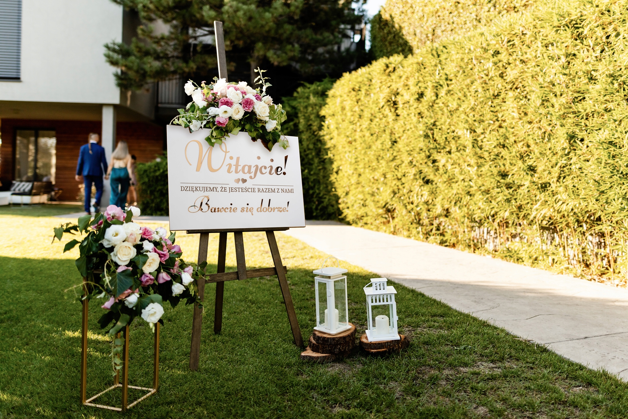 TABLICA POWITALNA NA ŚLUB DLA GOŚCI 50X70 WESELE ZŁOTE LUSTRO DEKORACJA Marka inna