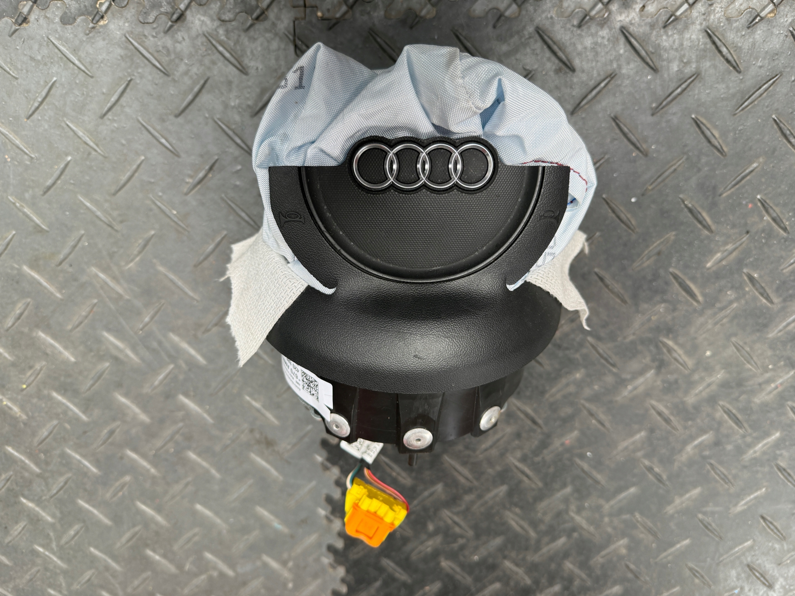 Audi тт подушка безопасности водители заглушка оригинал A3 S3 A4 A6