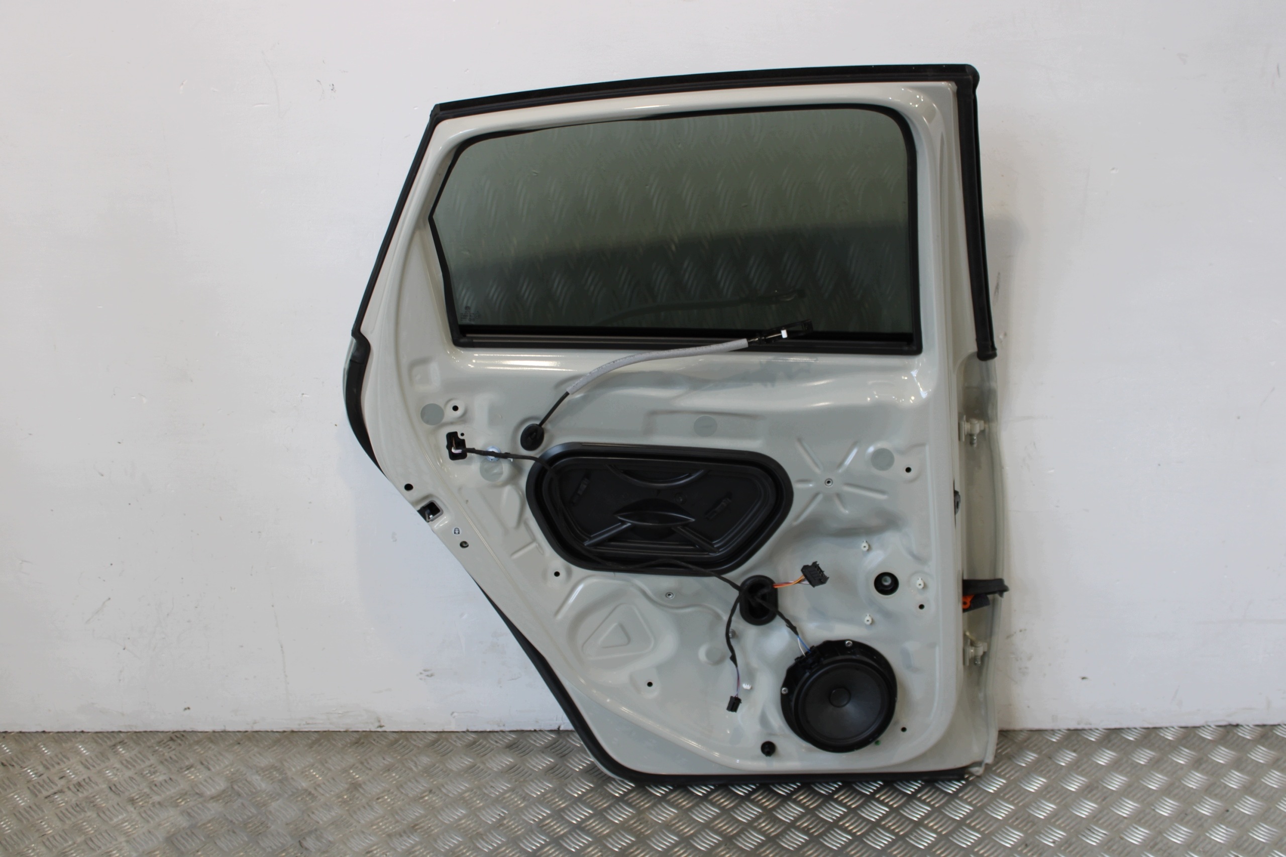 door left rear part left rear. complete VW TAIGO 2G7 R-LINE