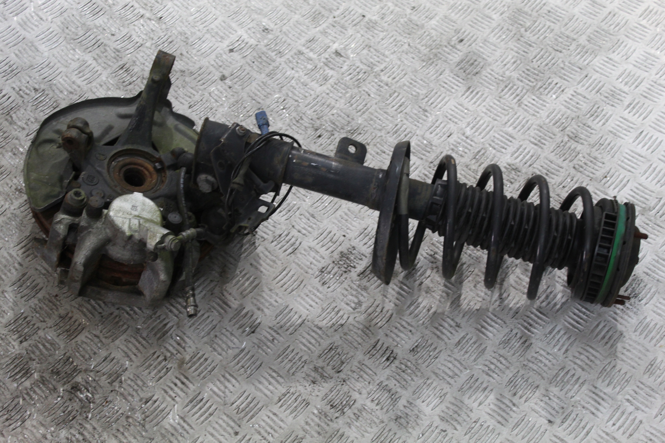 swing left front shock absorber PEUGEOT 508 and