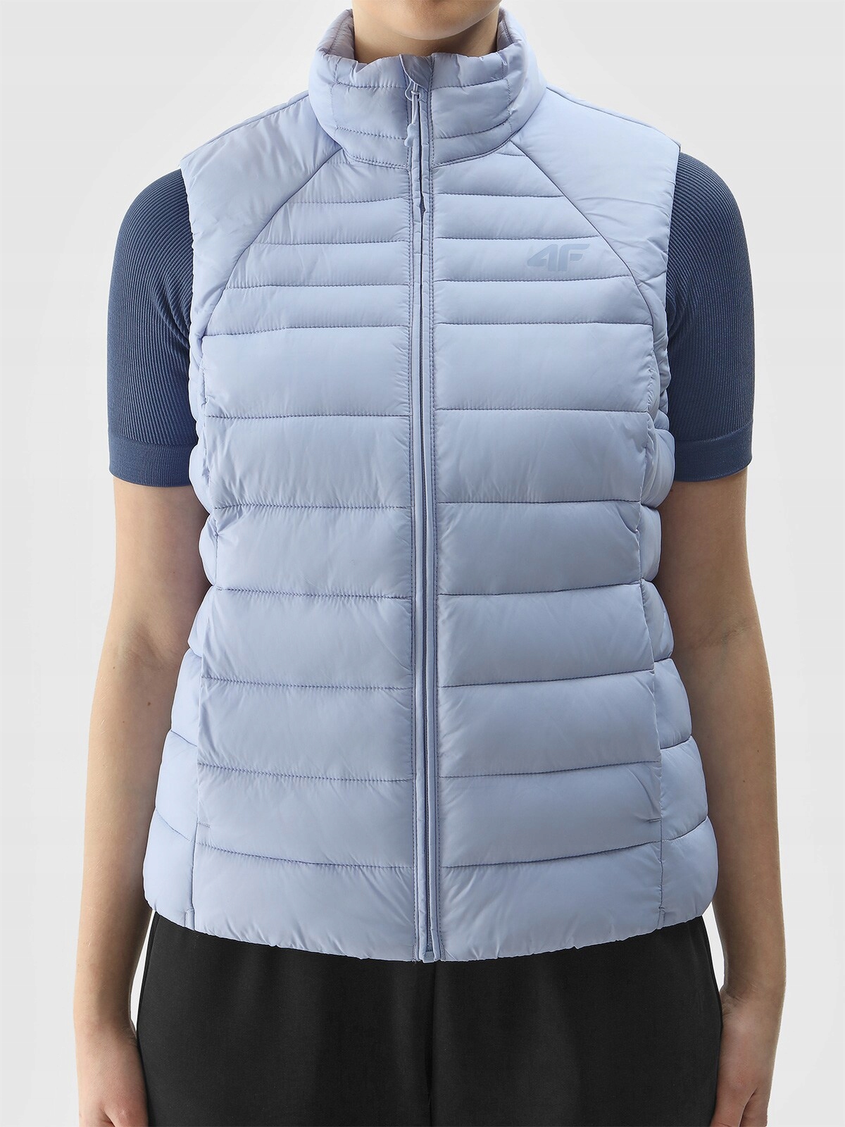 4F F111 – Vesta s recyklovanou výplní vel. S