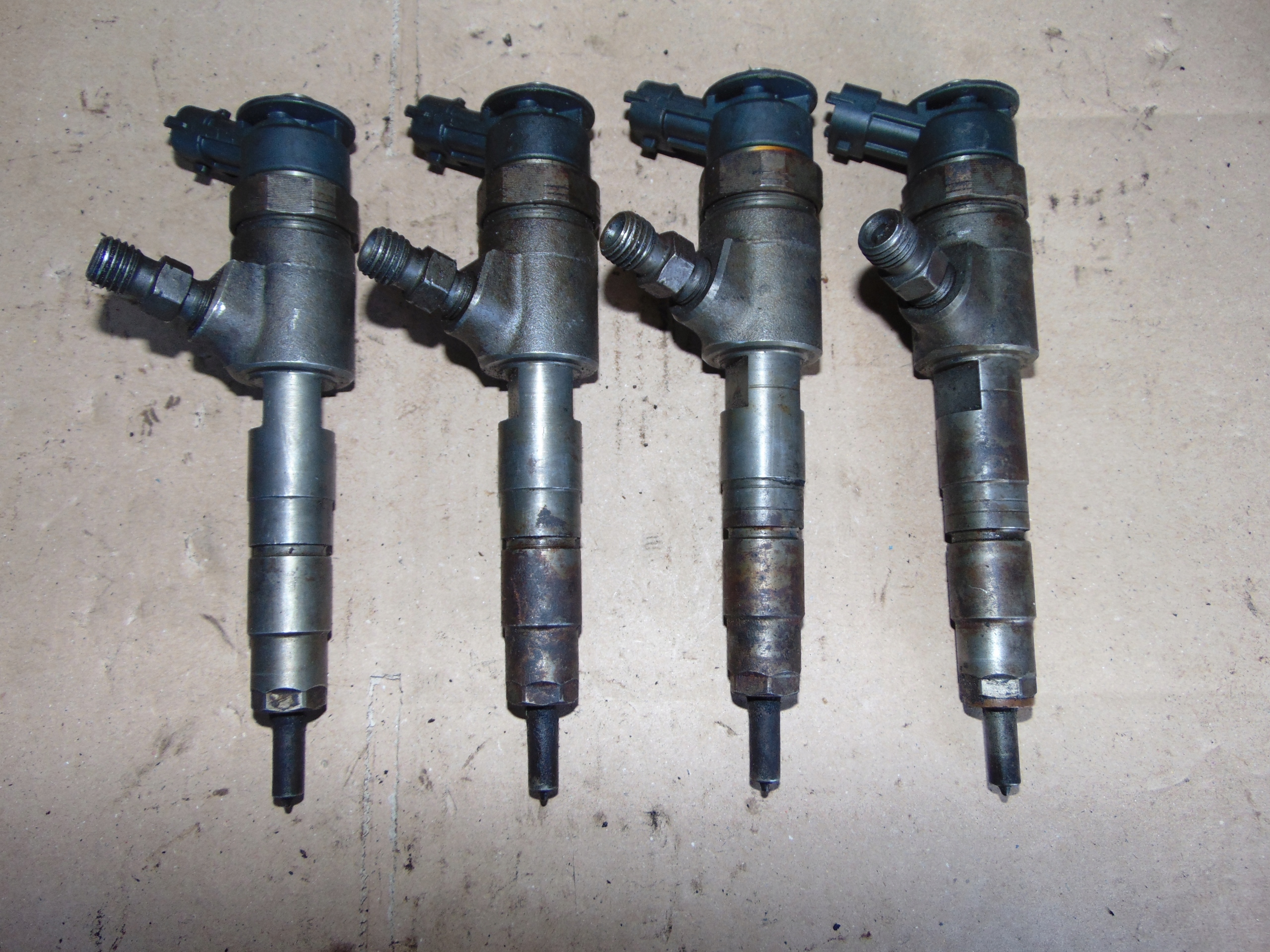 FORD FIESTA 1.4TDCI 0445110339 WTRYSKI