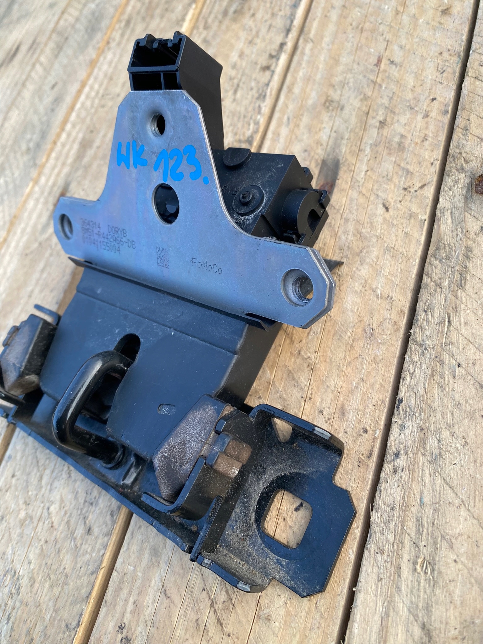 lock bonnet rear part boot FORD C-MAX MK2 8M51-R442A66-DB