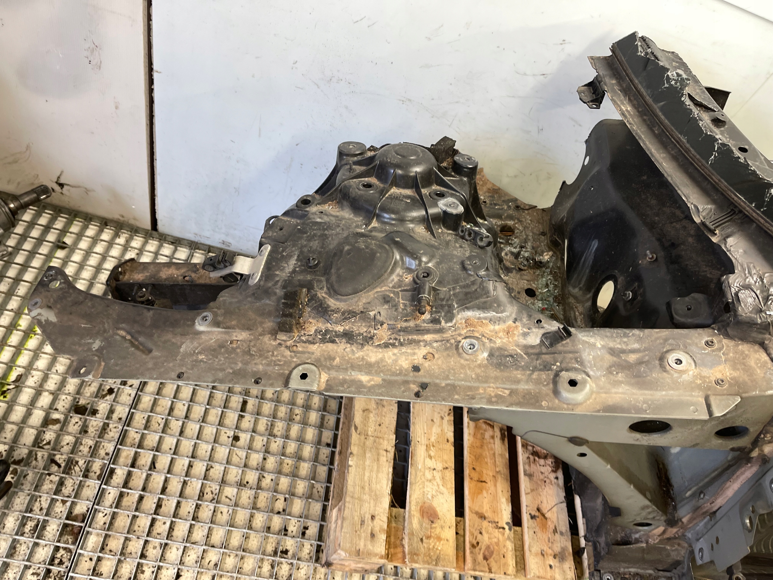 AUDI A6 C7 quarter quarter FARTUCH left front LX7U
