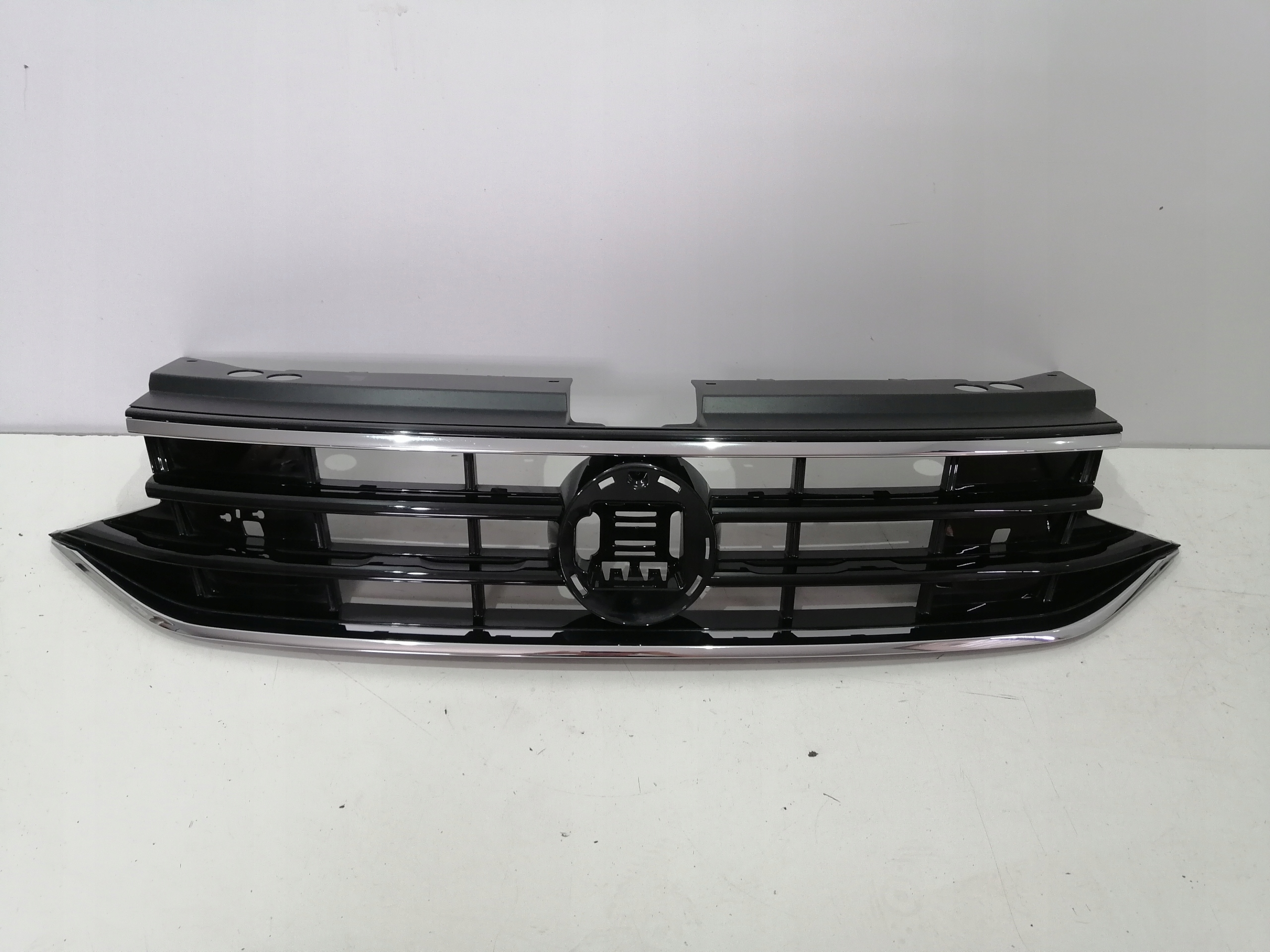 VW Tiguan Kühlergrill FRONTGRILL Kühlergitter 5NA853651BJ - Thumbnail 1