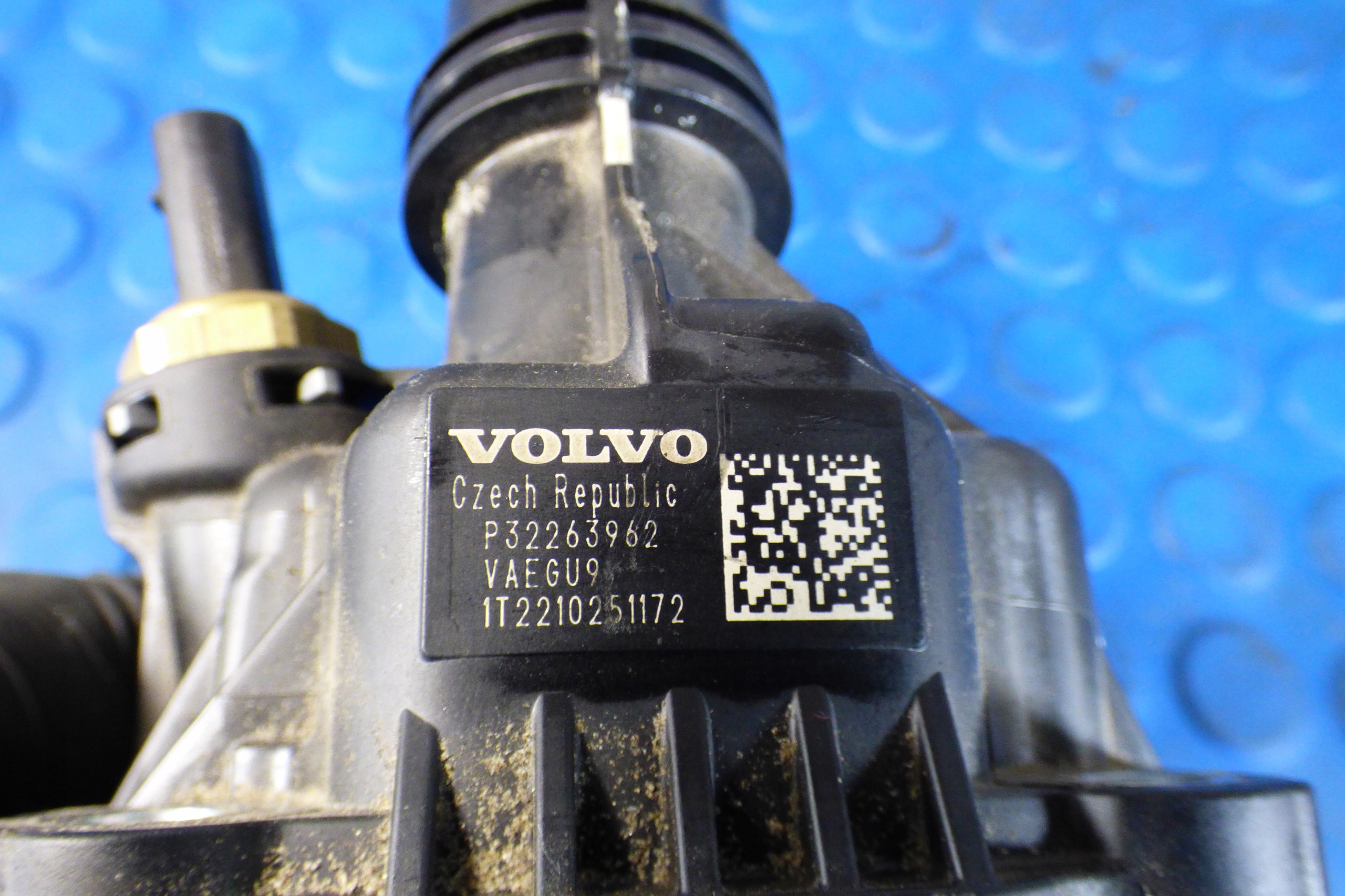 csomag termostatu 32263962 stBDB VOLVO XC60 II 2.0D