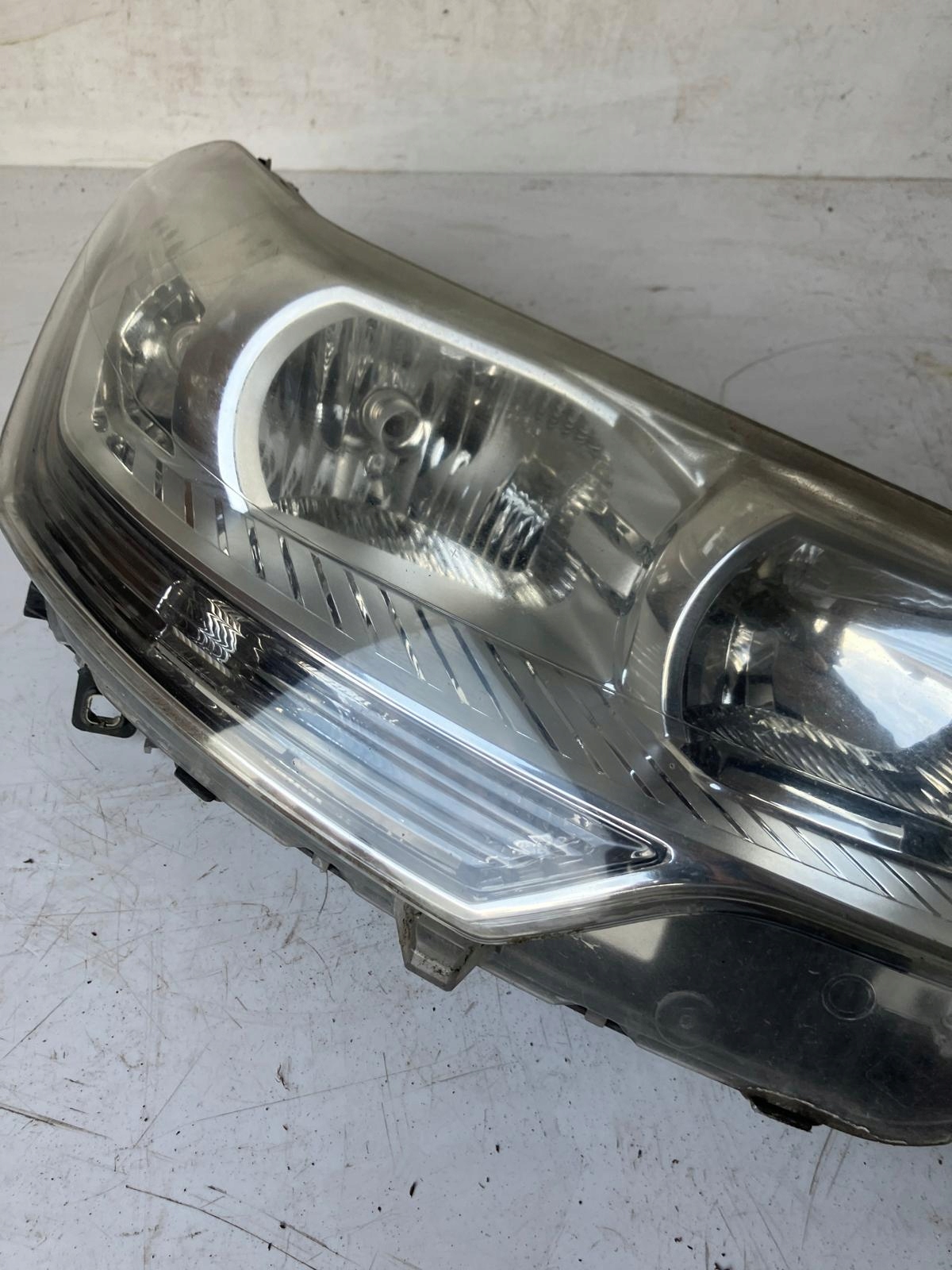 light right front CITROEN C5 III X7 EU 9684845280