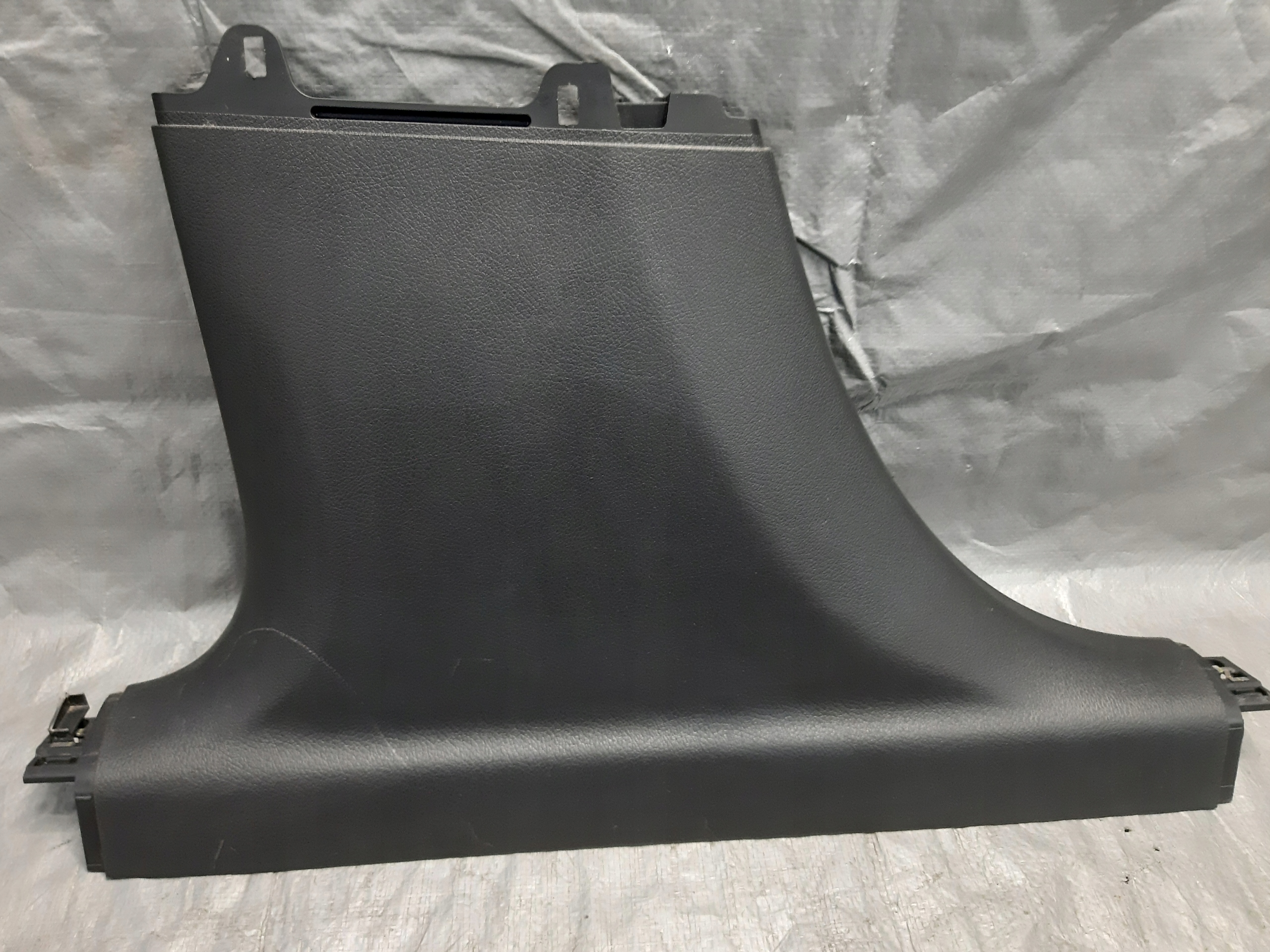 cover SLUPKA B left MERCEDES GLB X247