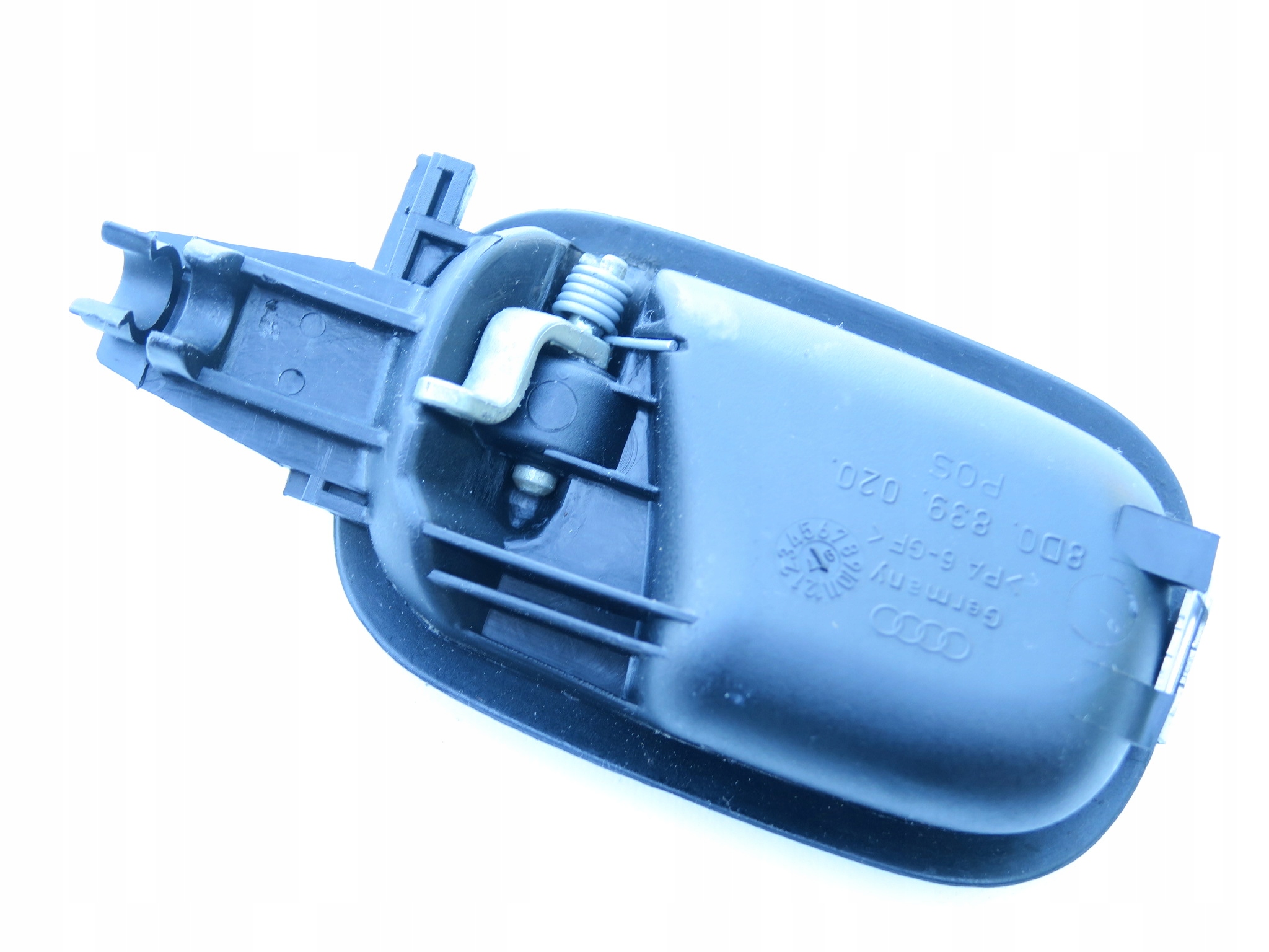 KLAMKA PRAWY TYŁ CZARNA AUDI A4 B5 Producent części Audi OE