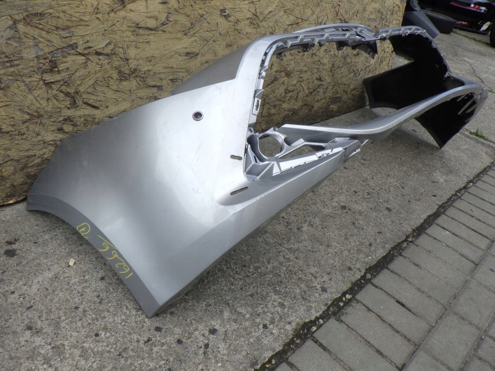 TOYOTA COROLLA E21 LIFT KOMBI HB 23- Frontstoßstange