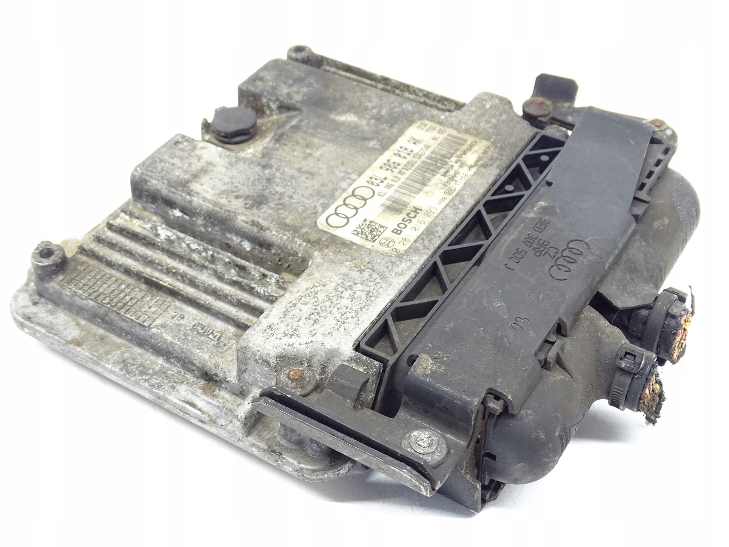 computer control unit of the engine AUDI A3 8P 2.0 TDI 03L906018AK