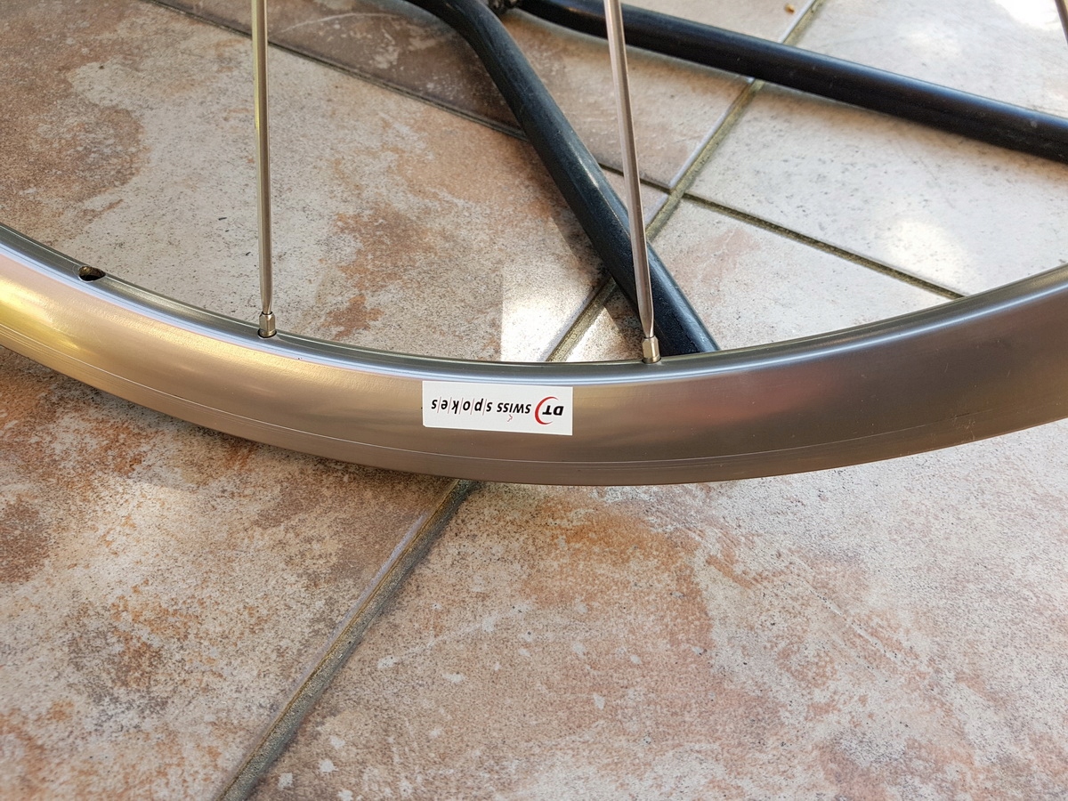 koła 700C piasty TOMO, obręcze RIGIDA DP18 Marka Rigida