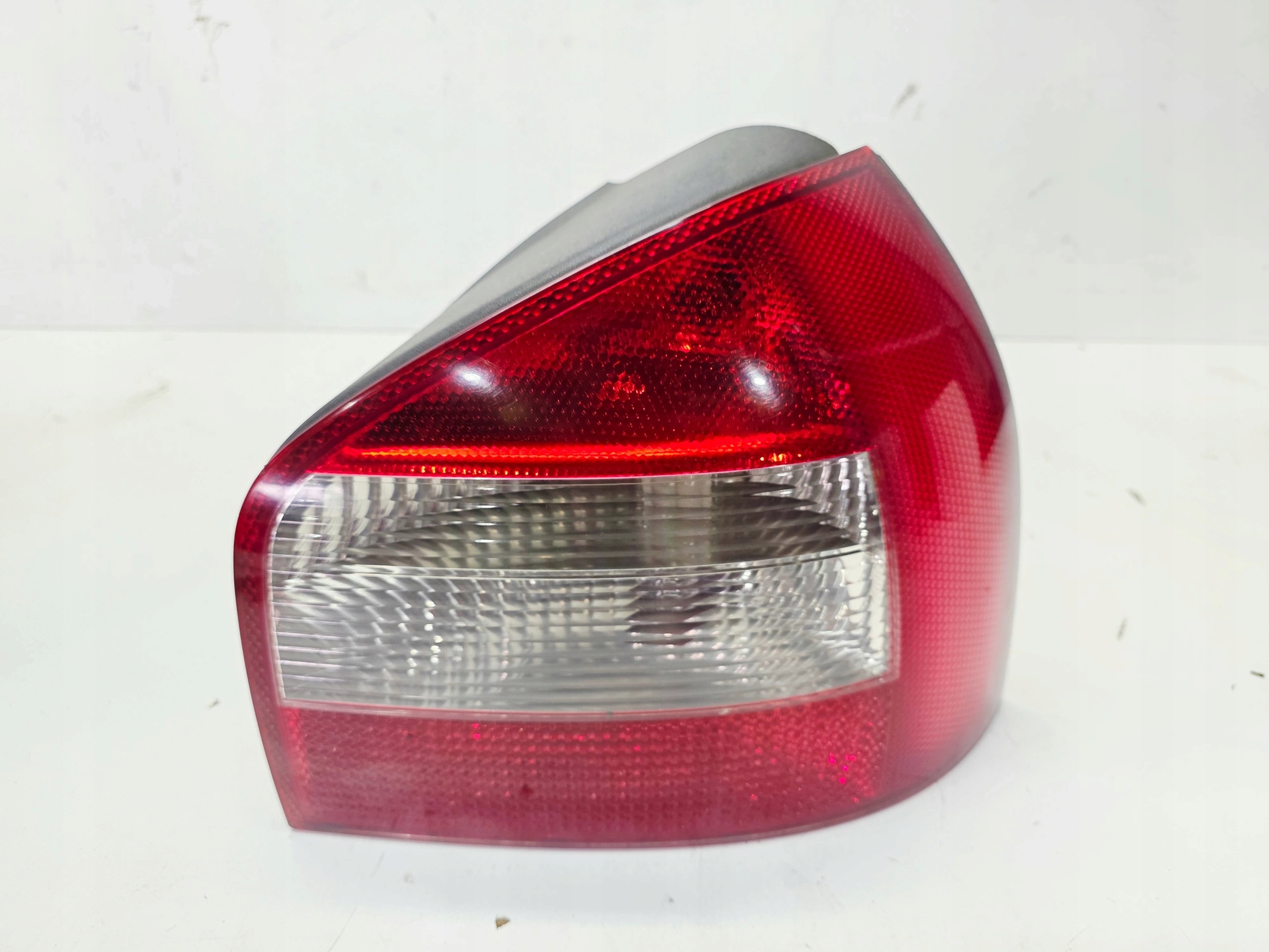 Licht rechts heck AUDI A3 8L 8L0945096B