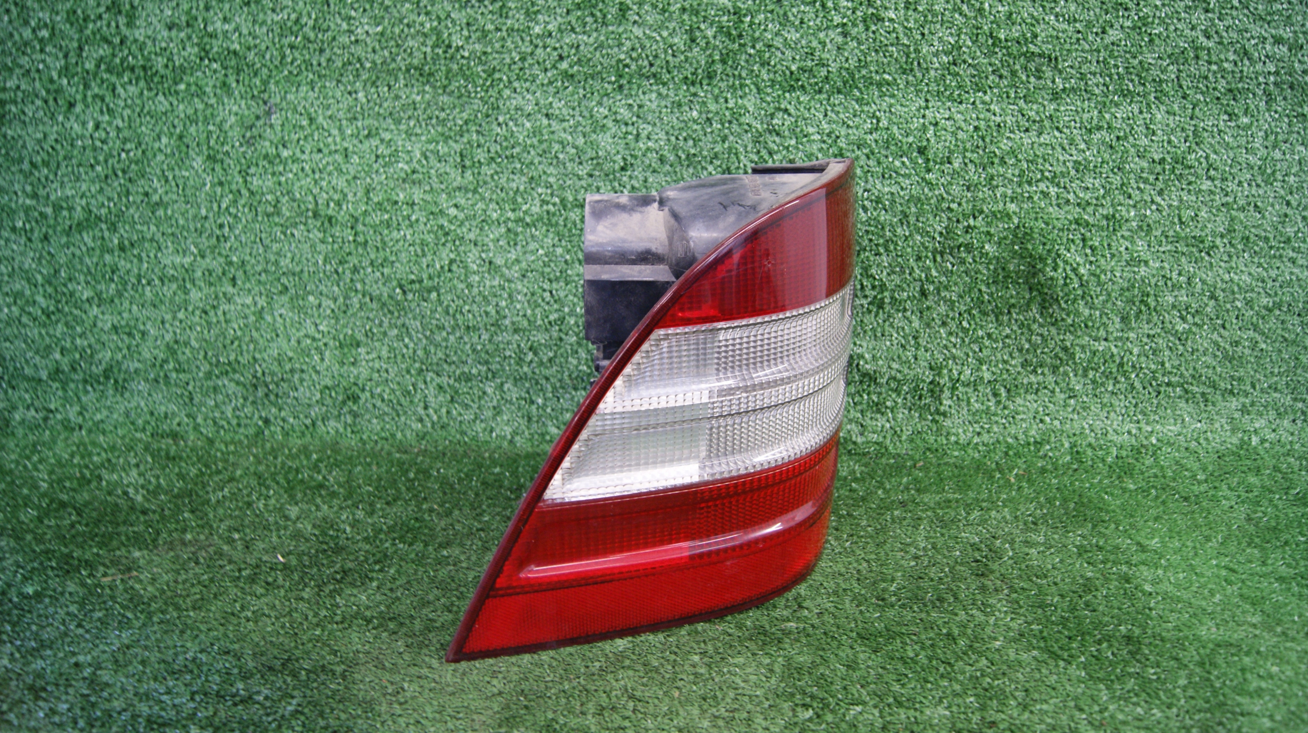 light left rear MERCEDES-BENZ ML W163 A1638201564