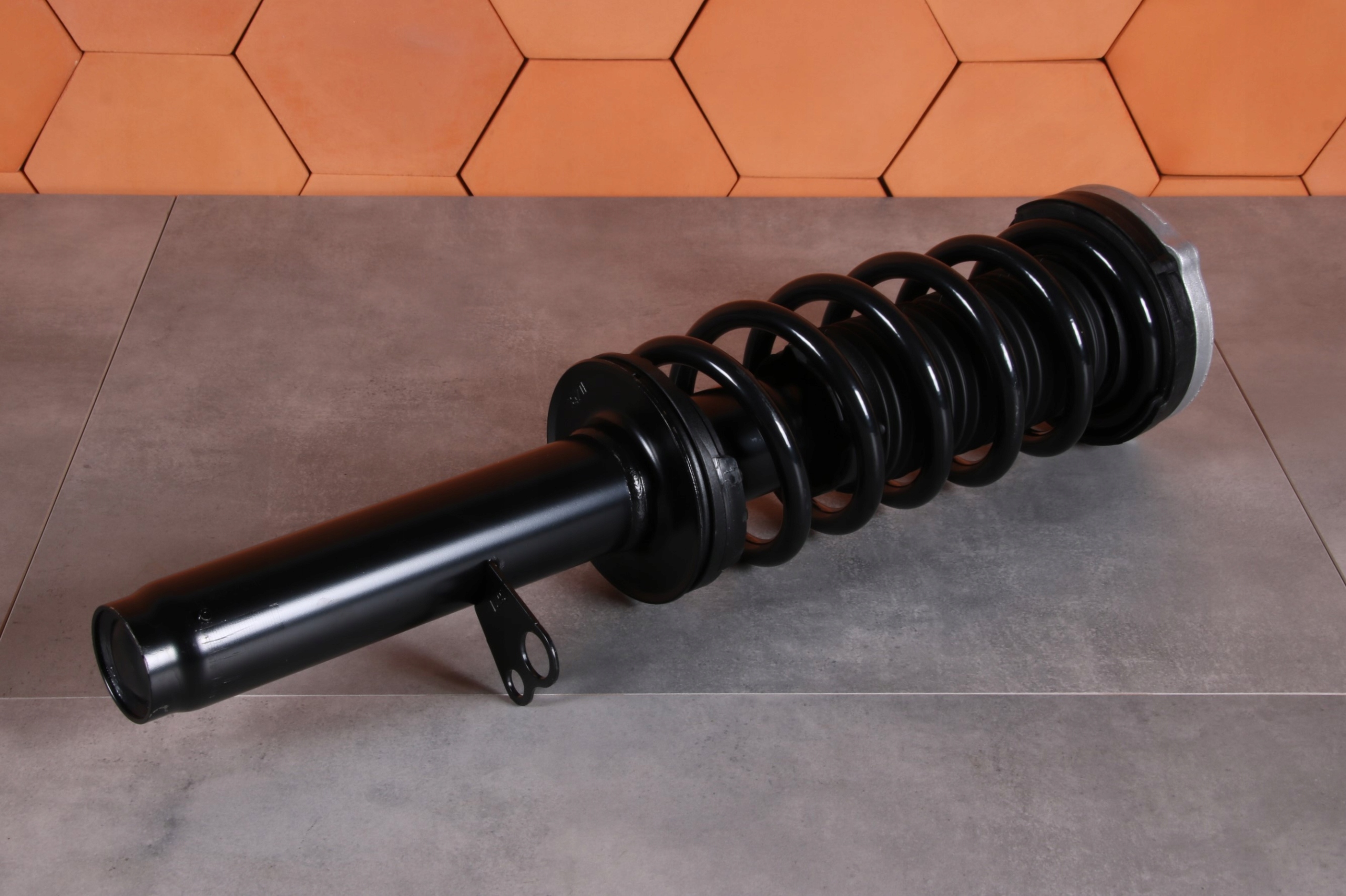BMW 5 G30 G30 LCI shock absorber right front front XDRIVE 6866608 24 km !!!