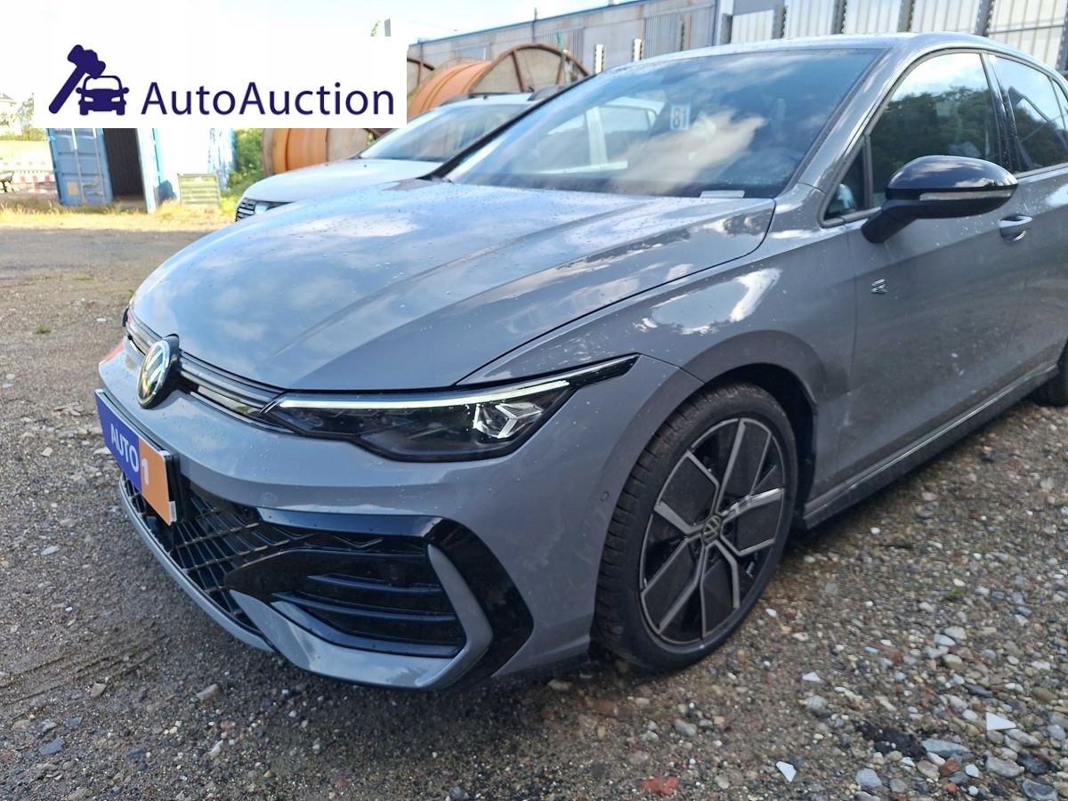 Volkswagen Golf VIII 2.0 TDI R Line