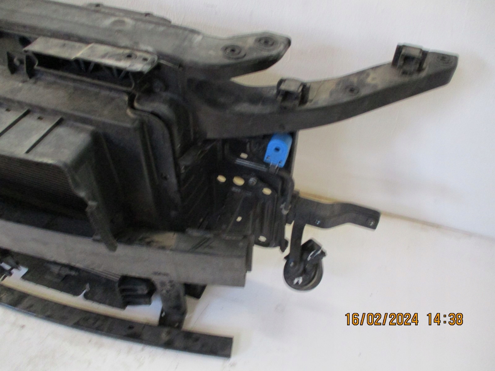 Pas przedni chłodnice HYUNDAI KONA LIFT 1,6HYB Typ samochodu Samochody osobowe