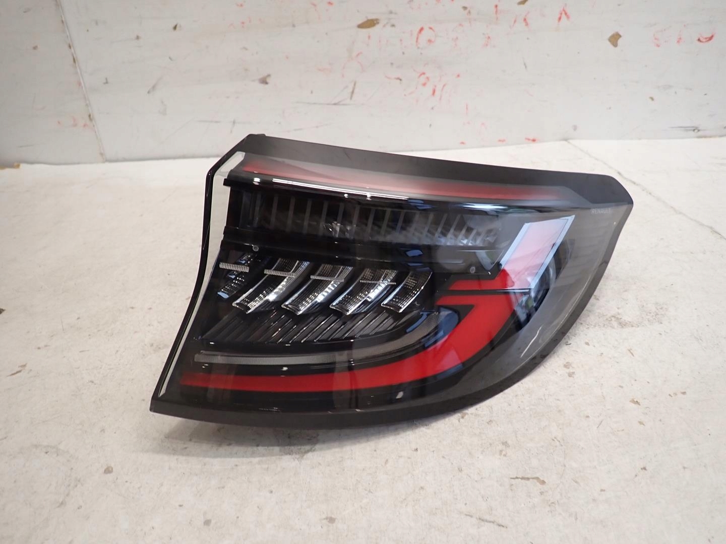 light rear part rear right RENAULT AUSTRAL 2022- 265501807