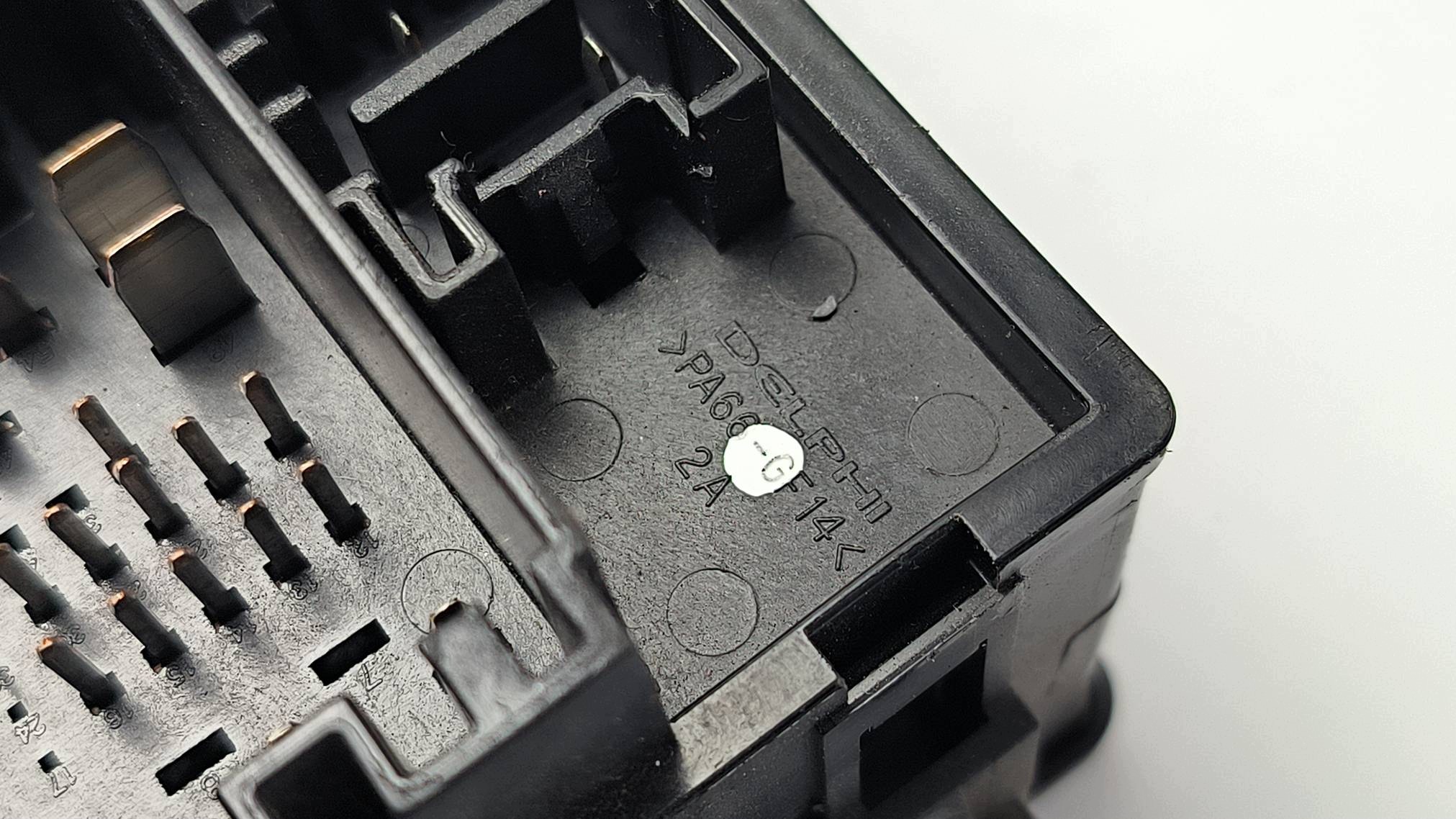 Module fusibles 68068355AE FIAT FREEMONT