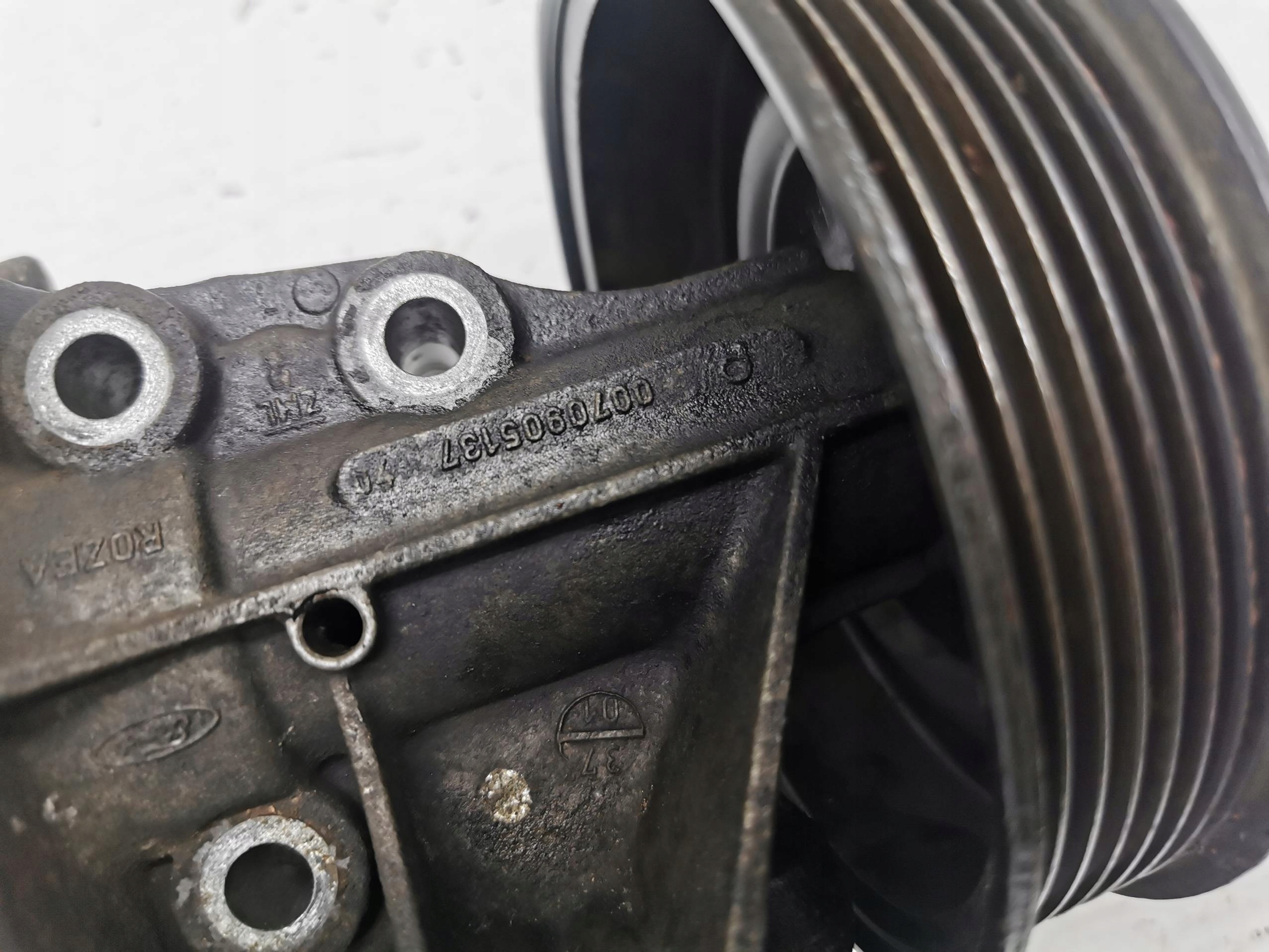 Wasserpumpe der Lenkung FORD TRANSIT MK6 2.4 TDDI