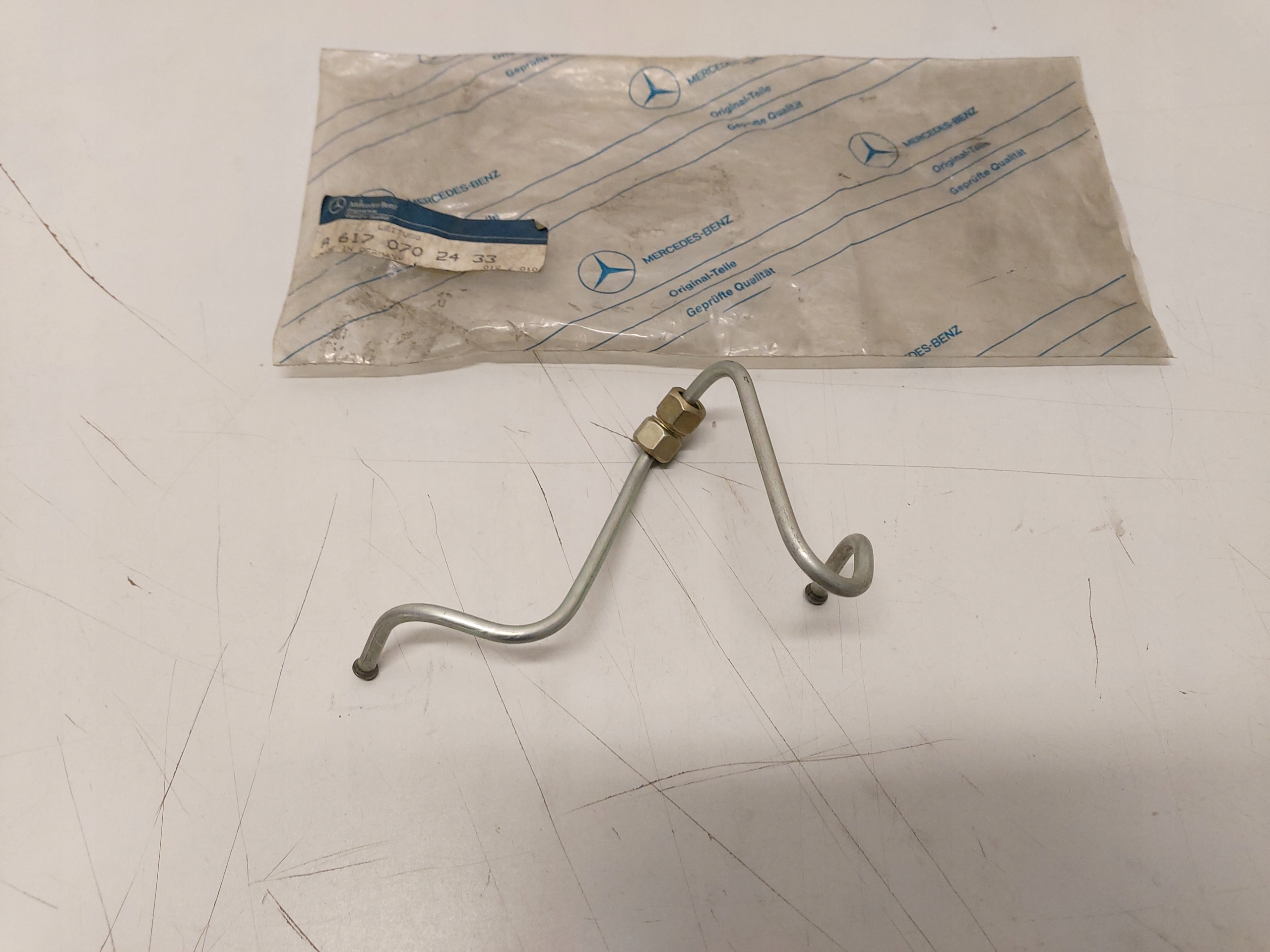 A6170702433 - MERCEDES W123 W124 W461 OM617 линия впрыска