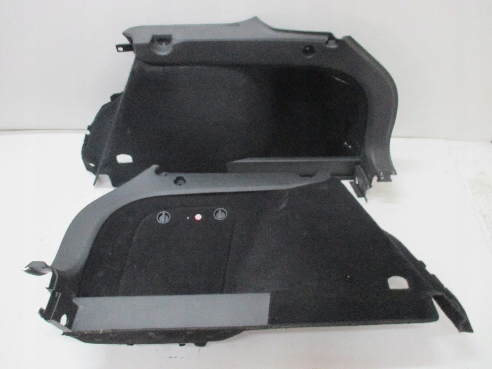 boot upholstery VW GOLF V 1K9 1K9867428 1K9867427