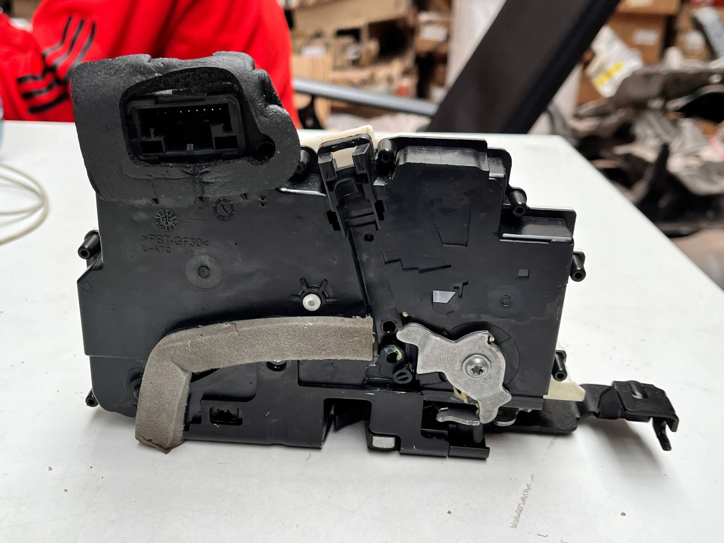 lock door przednich Audi A6 S6 C8 4K 4K1837015K !J