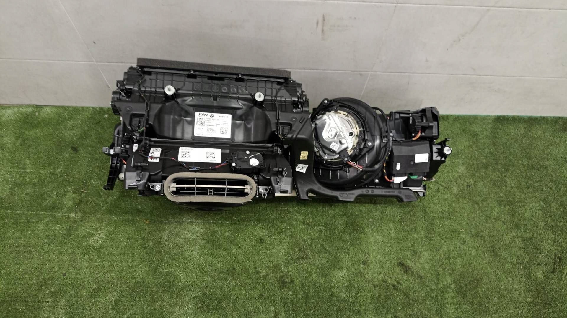 BMW G22 G23 heater 7942092