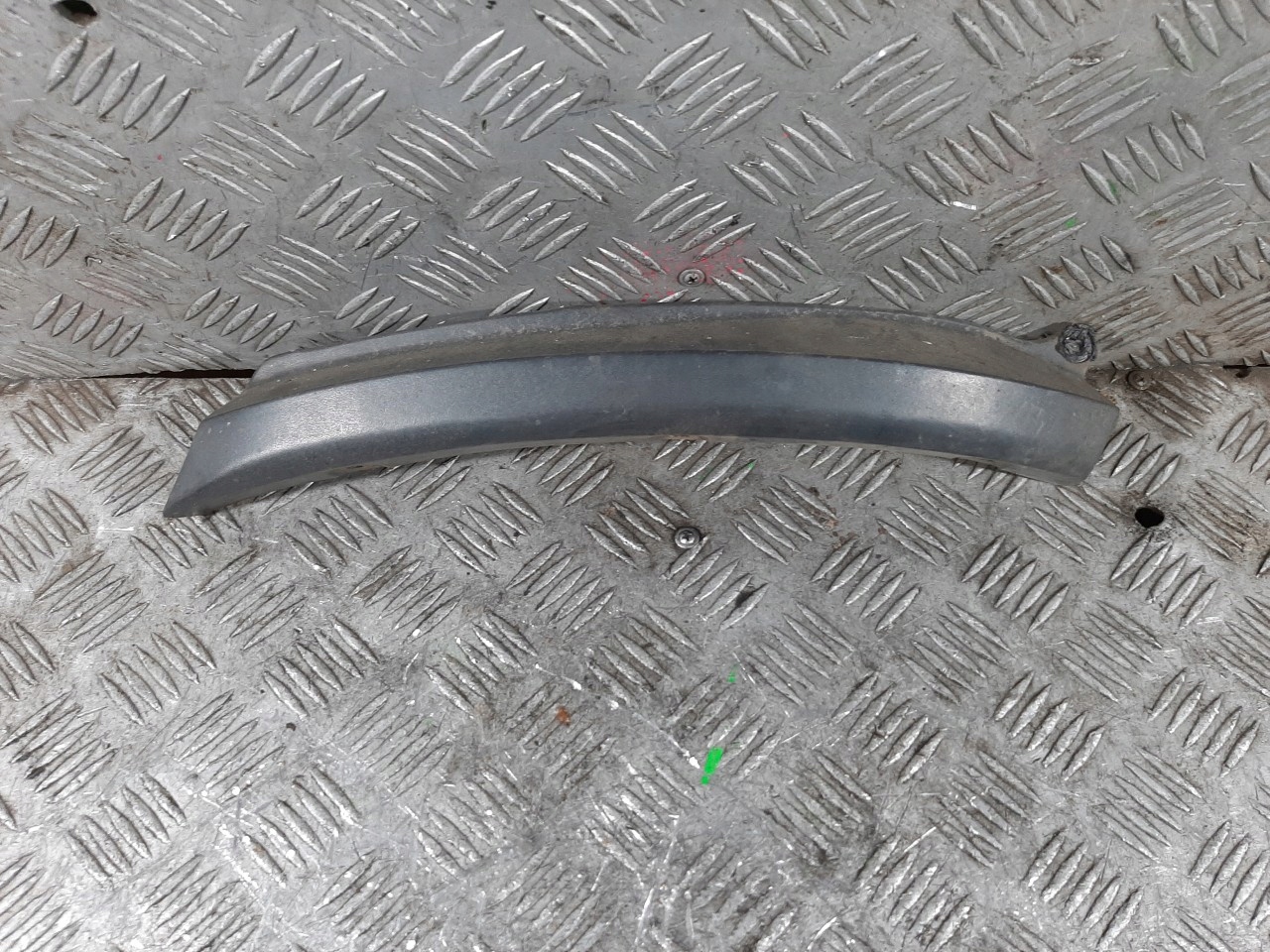 TOYOTA RAV4 4WD 5D 96R LISTWA BLOTNIKA PRAWY TYL