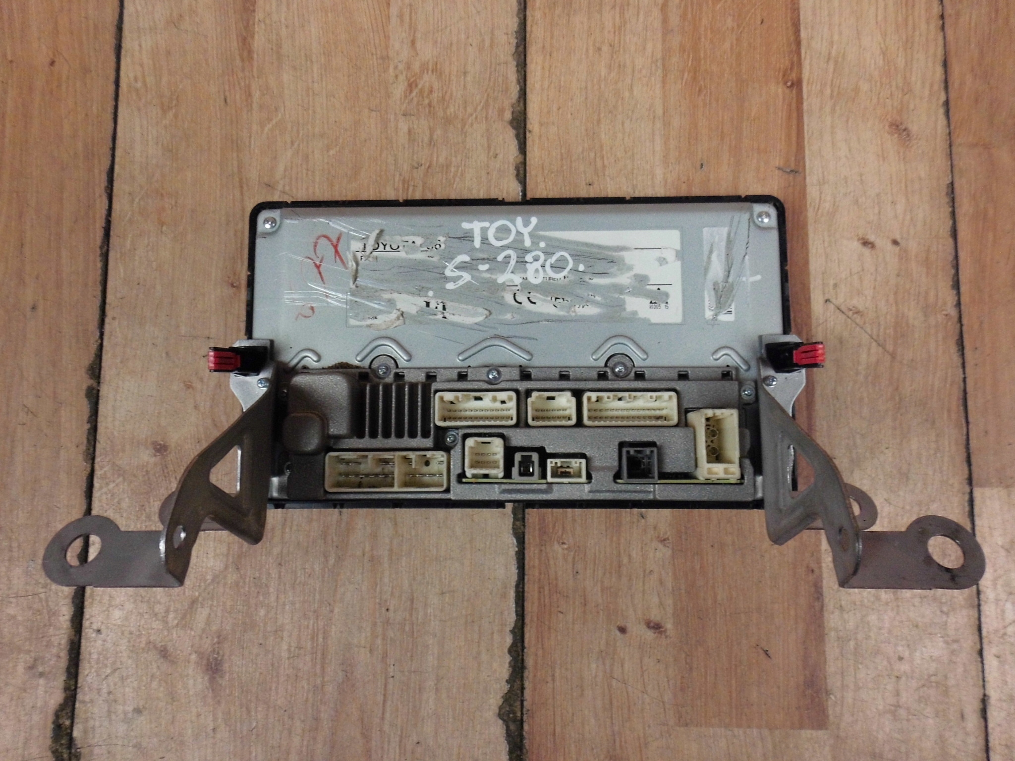 Toyota CHR radio display navigation devices 100510