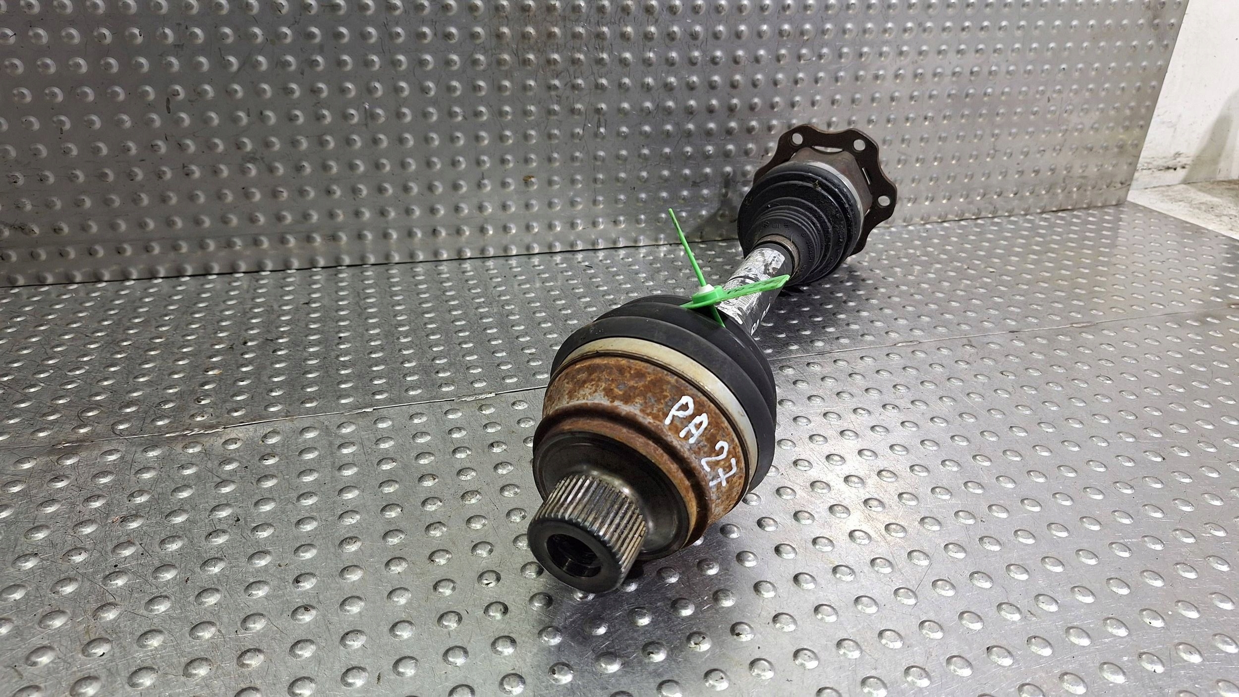 semi-axis right left front 8K0407271Q AUDI A4 B8 A5 8T 2.0 TDI