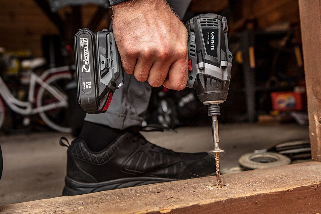 GRAPHITE ZAKRĘTARKA UDAROWA KLUCZ BEZSZCZOTKOWA AKUMULATOROWA 18V 3 BIEGI Marka Graphite