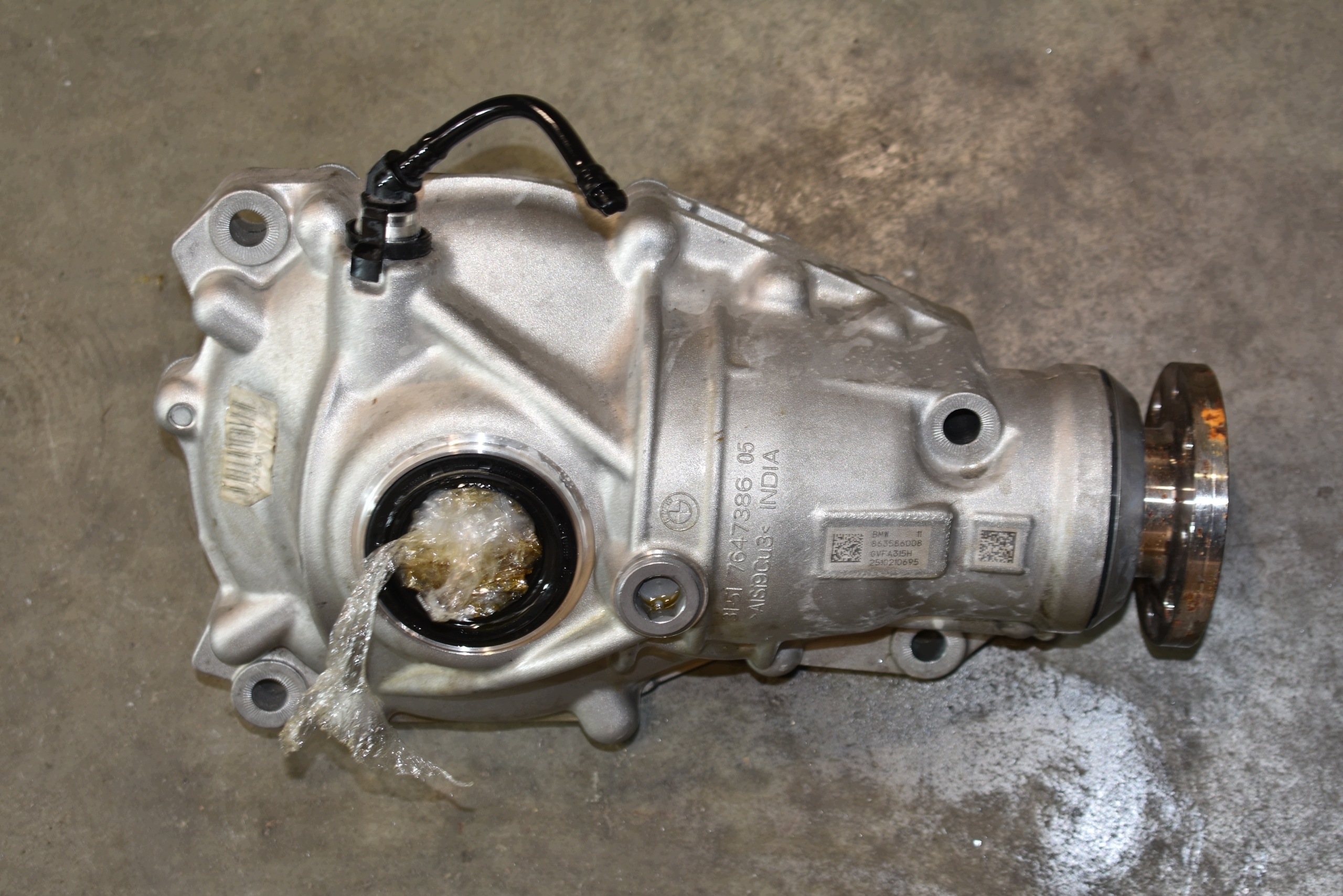 perfect condition differential front front BMW G80 G82 G83 8635860